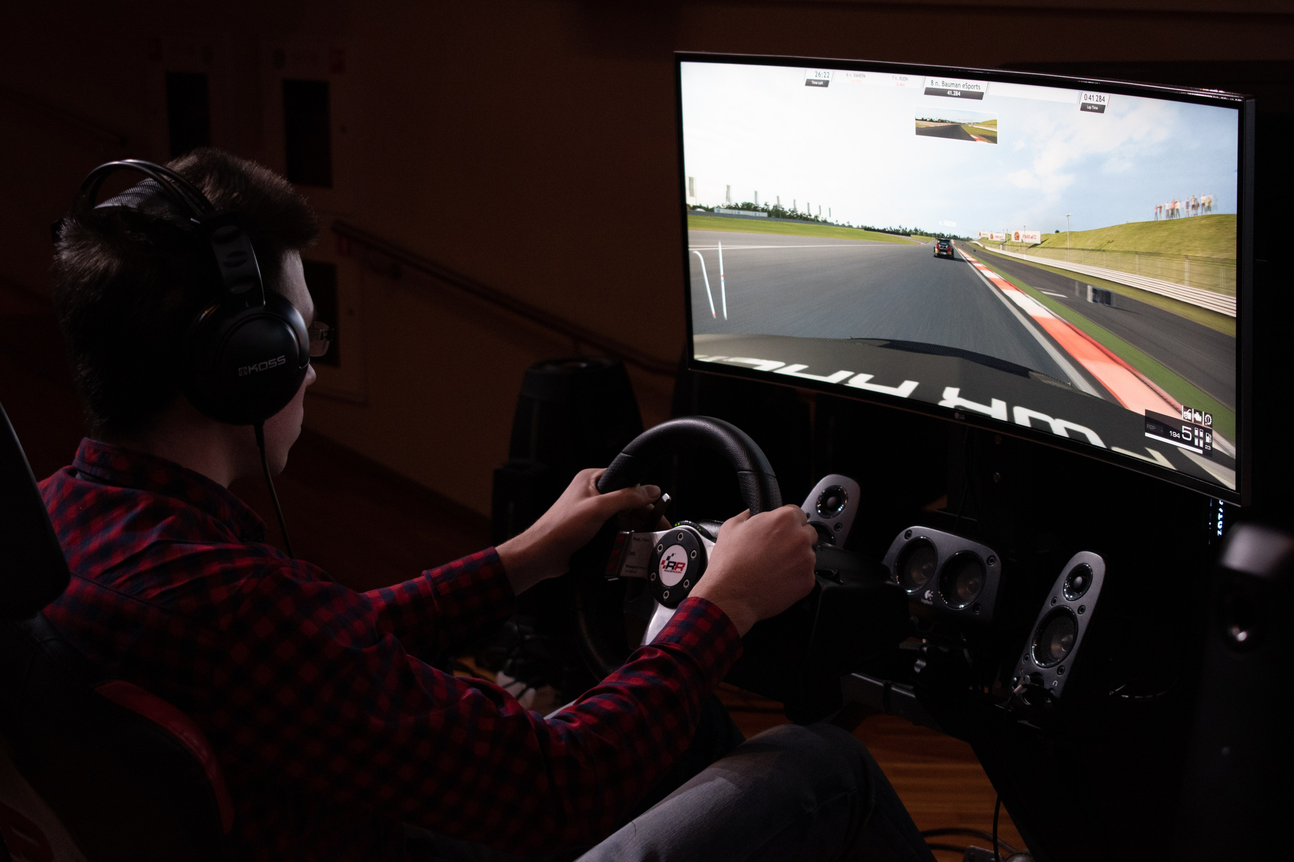 RaceRoom — Командный турнир среди ВУЗов города Москвы | 22.02.20. Репортажный фотограф Сыбер Мартти