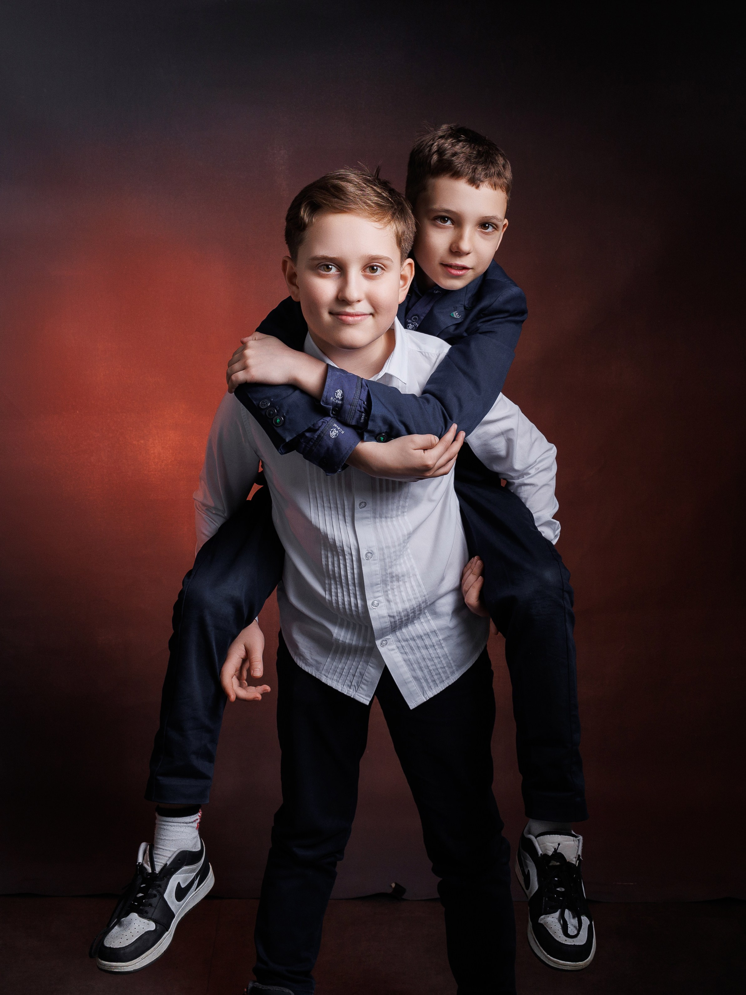 НАЧАЛЬНАЯ ШКОЛА. Выпускные альбомы, школьные фотографии, детский сад, Москва и Московская область