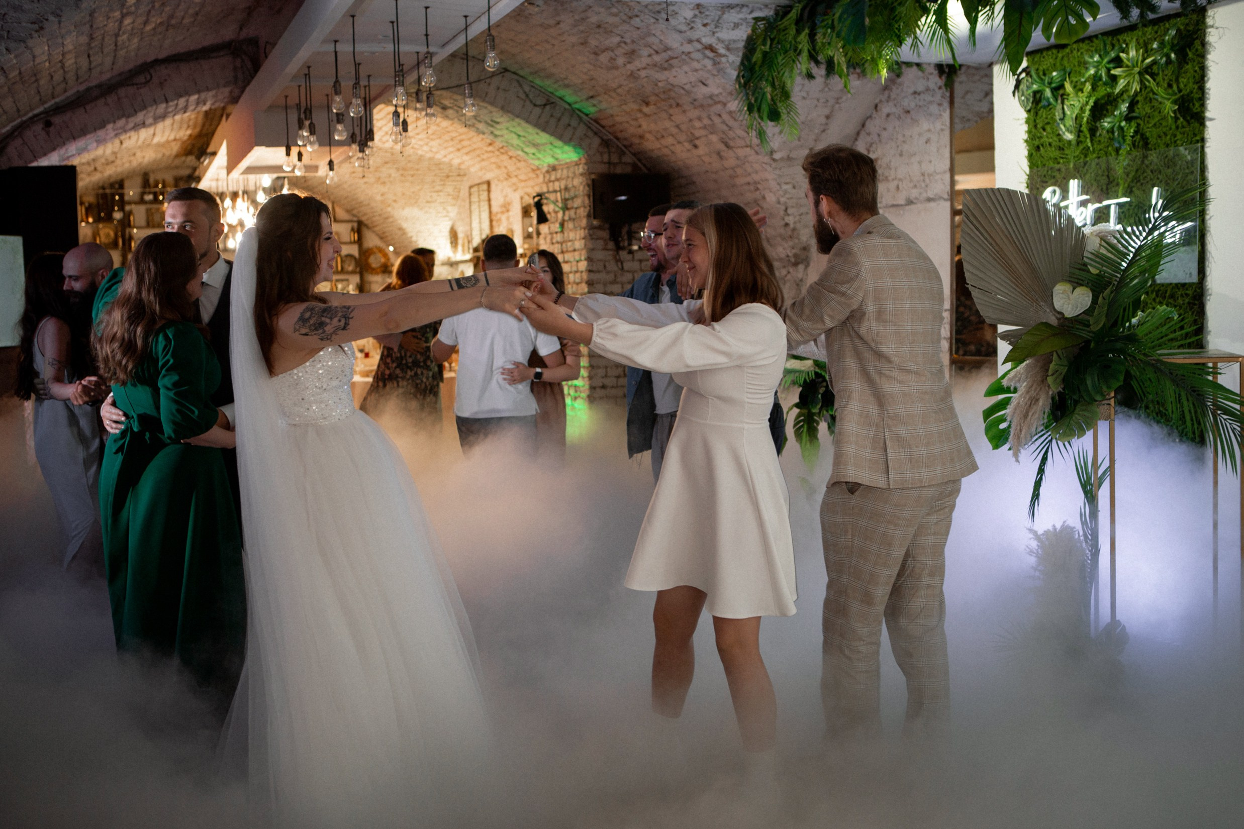 Свадьба с гостями. Свадебный и портретный фотограф Москва