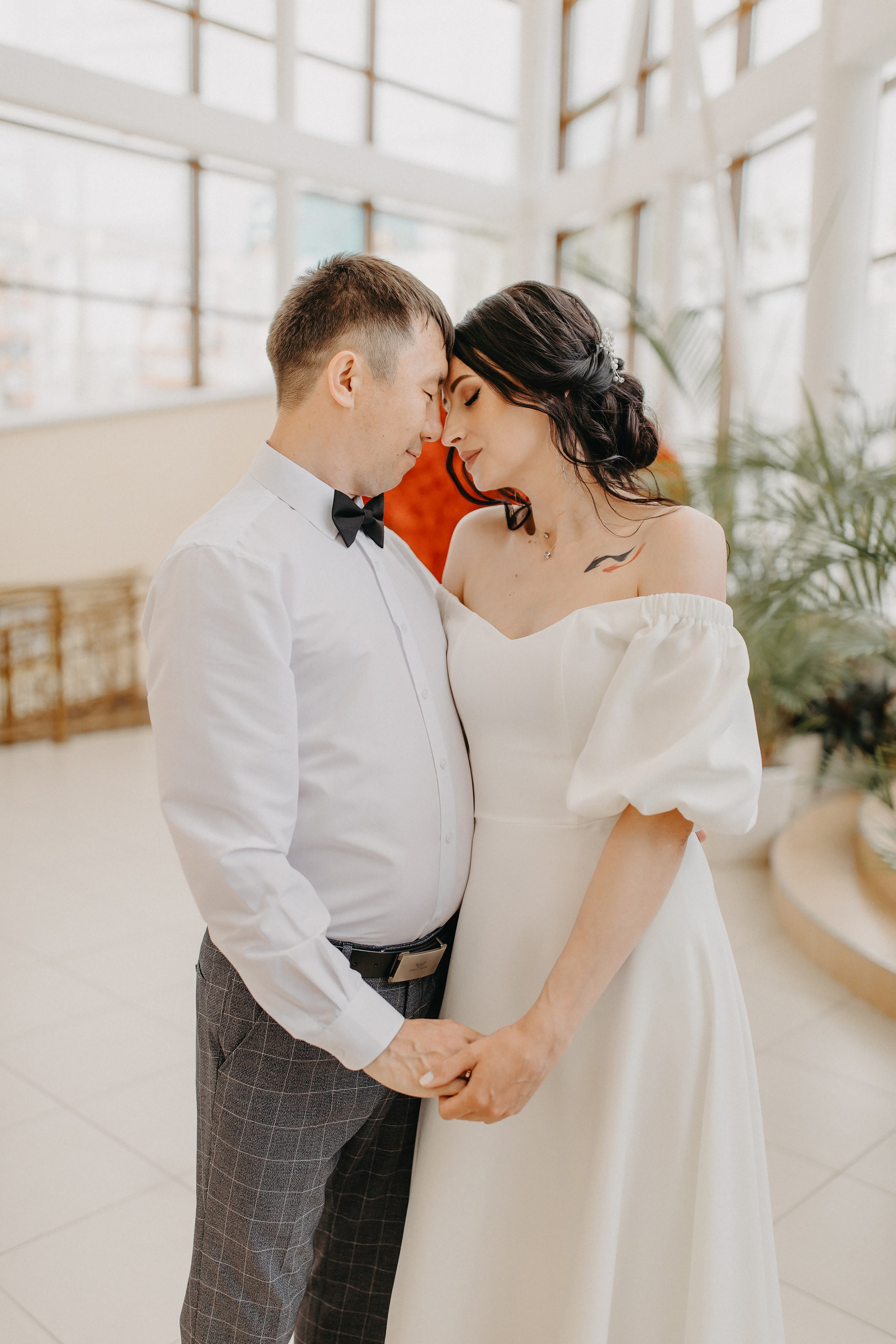 Фотосъемка прогулки жениха и невесты