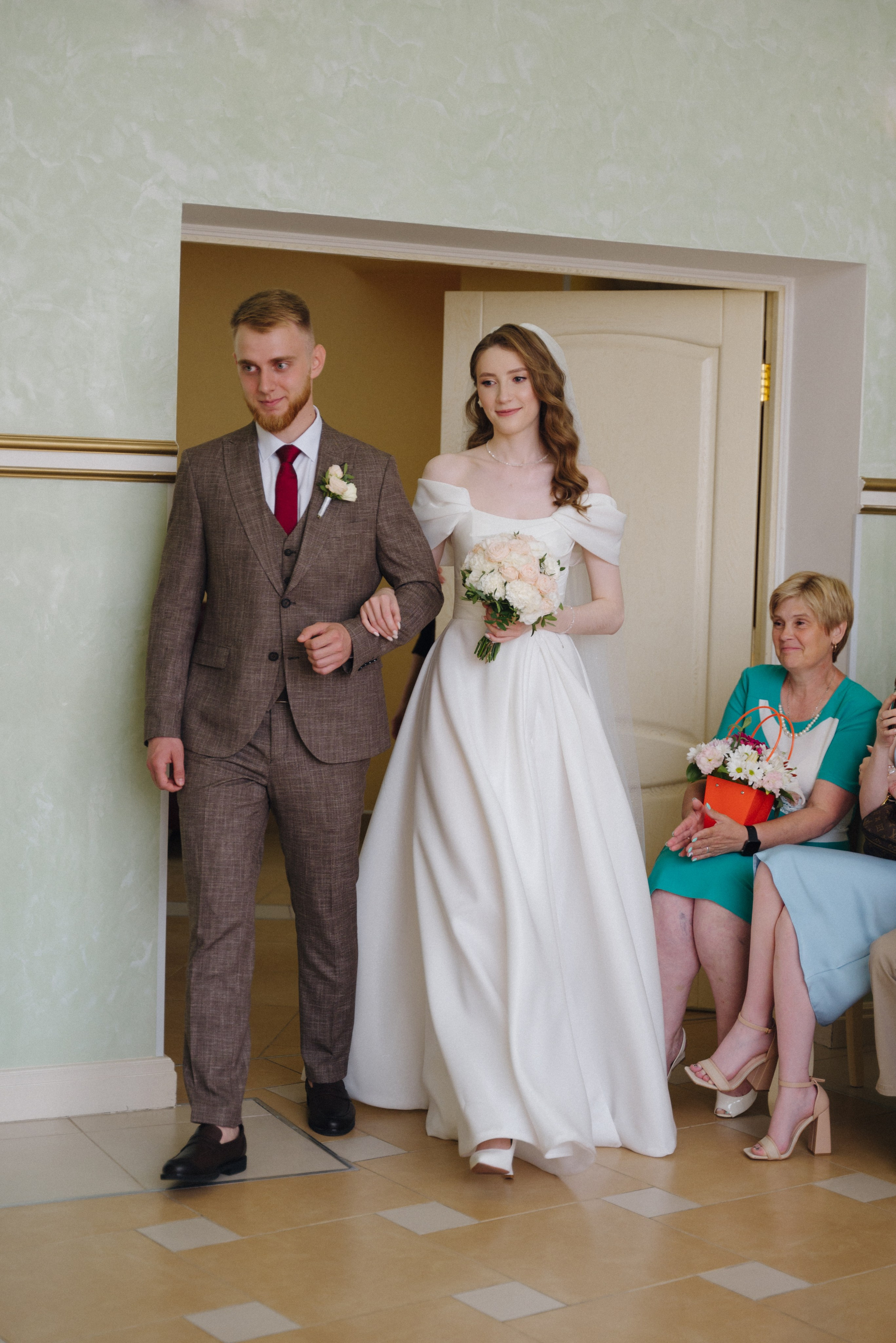 Елена и Артём. Репортажный и свадебный фотограф в Сургуте