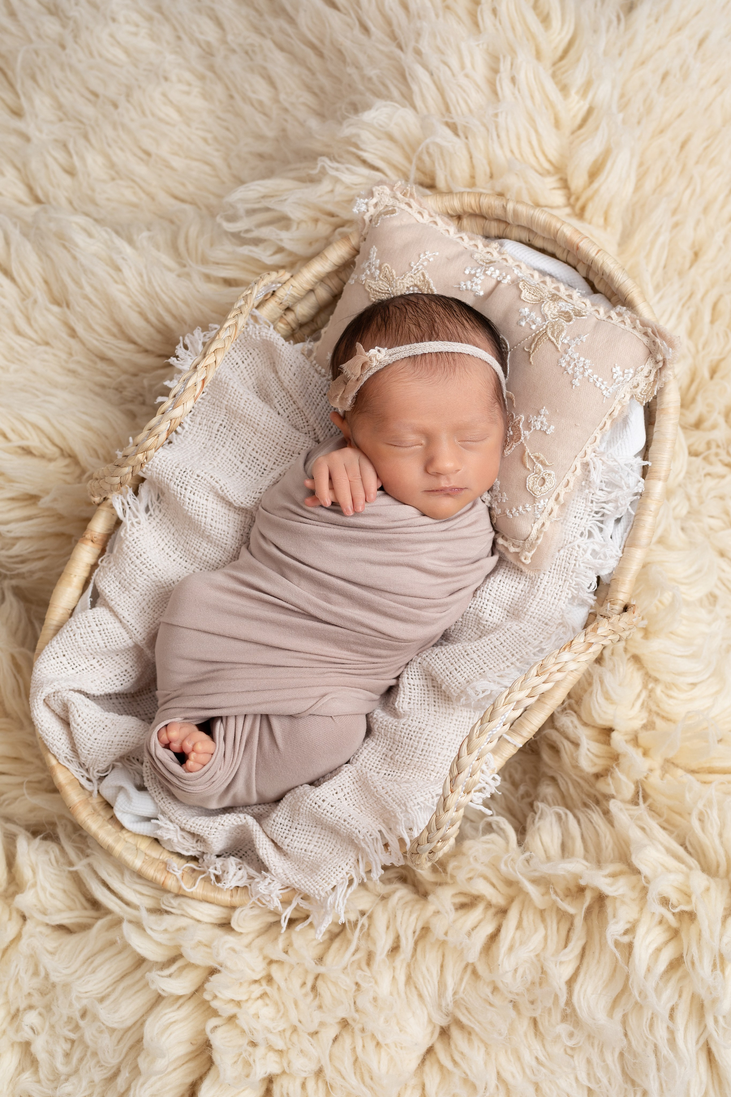 PH @newborn_flower. Retoucher Aleksmokh