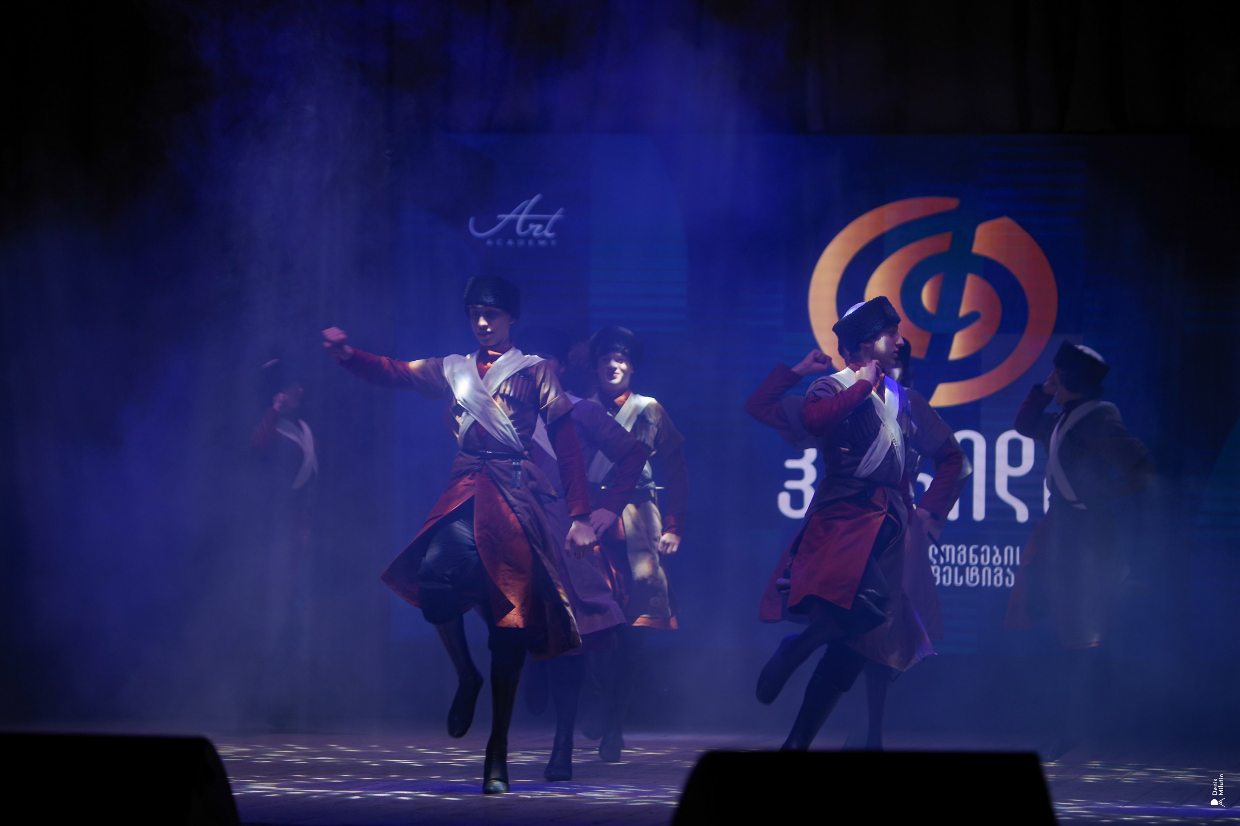 Танцы в Хоби. Портретный фотограф Денис Милютин