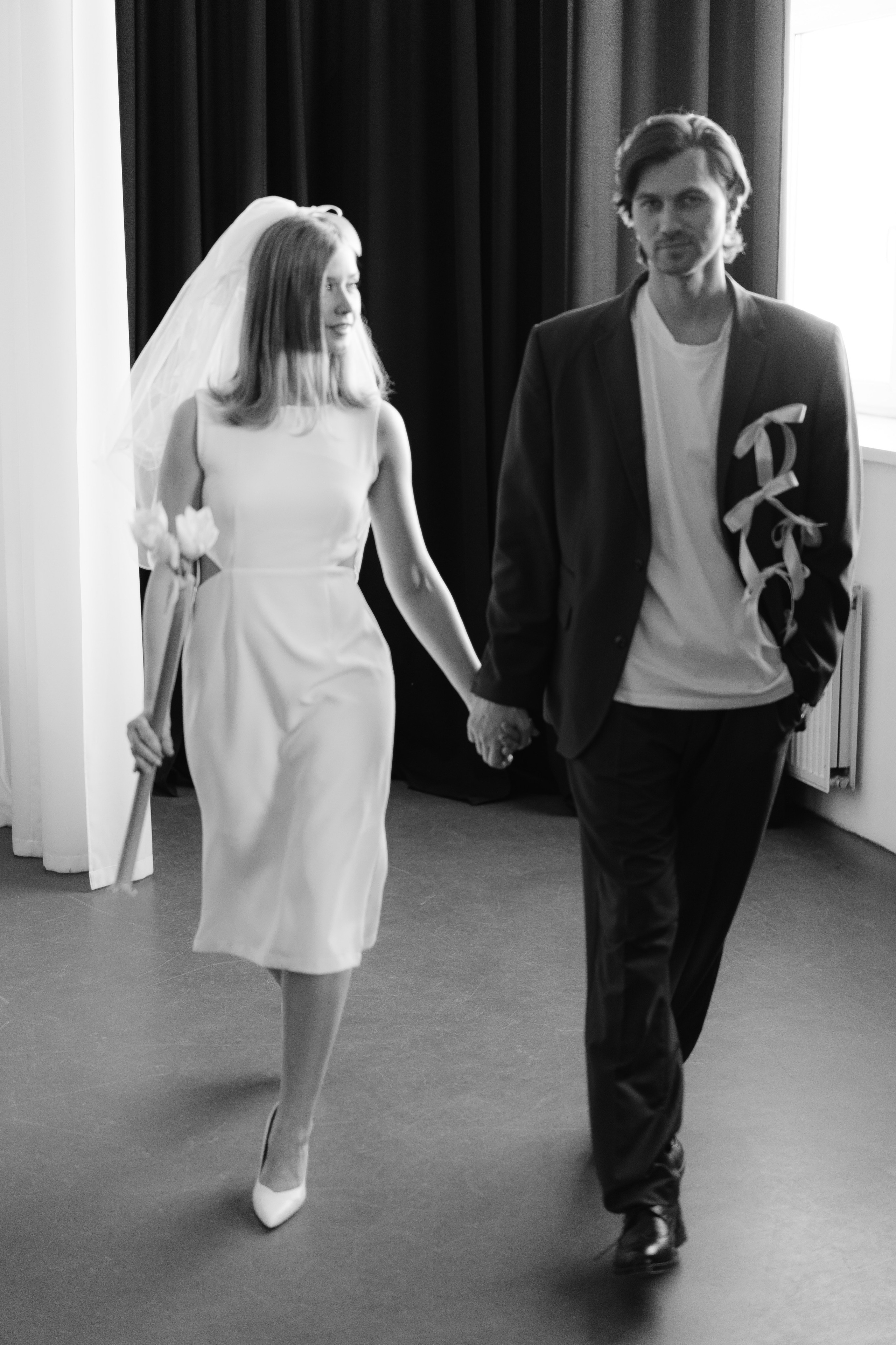 Свадебная фотосессия для двоих в студии, камерная свадьба в Москве