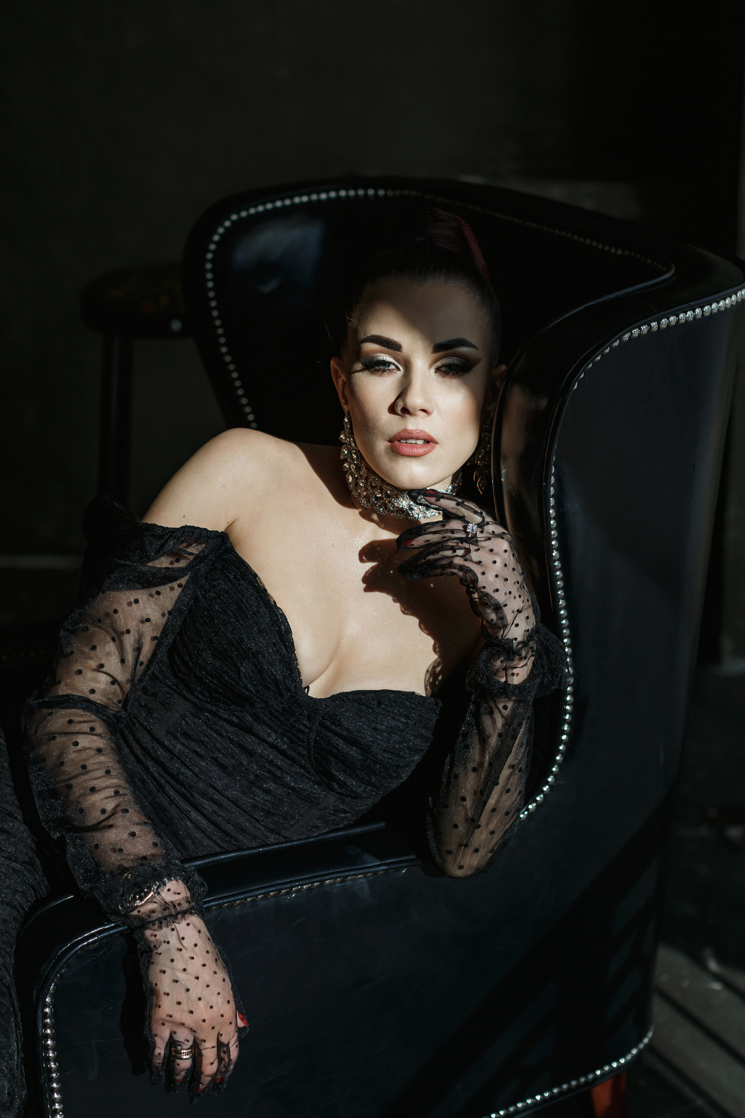 В студии. Свадебный, семейный и детский фотограф в городе Партизанск, Находка