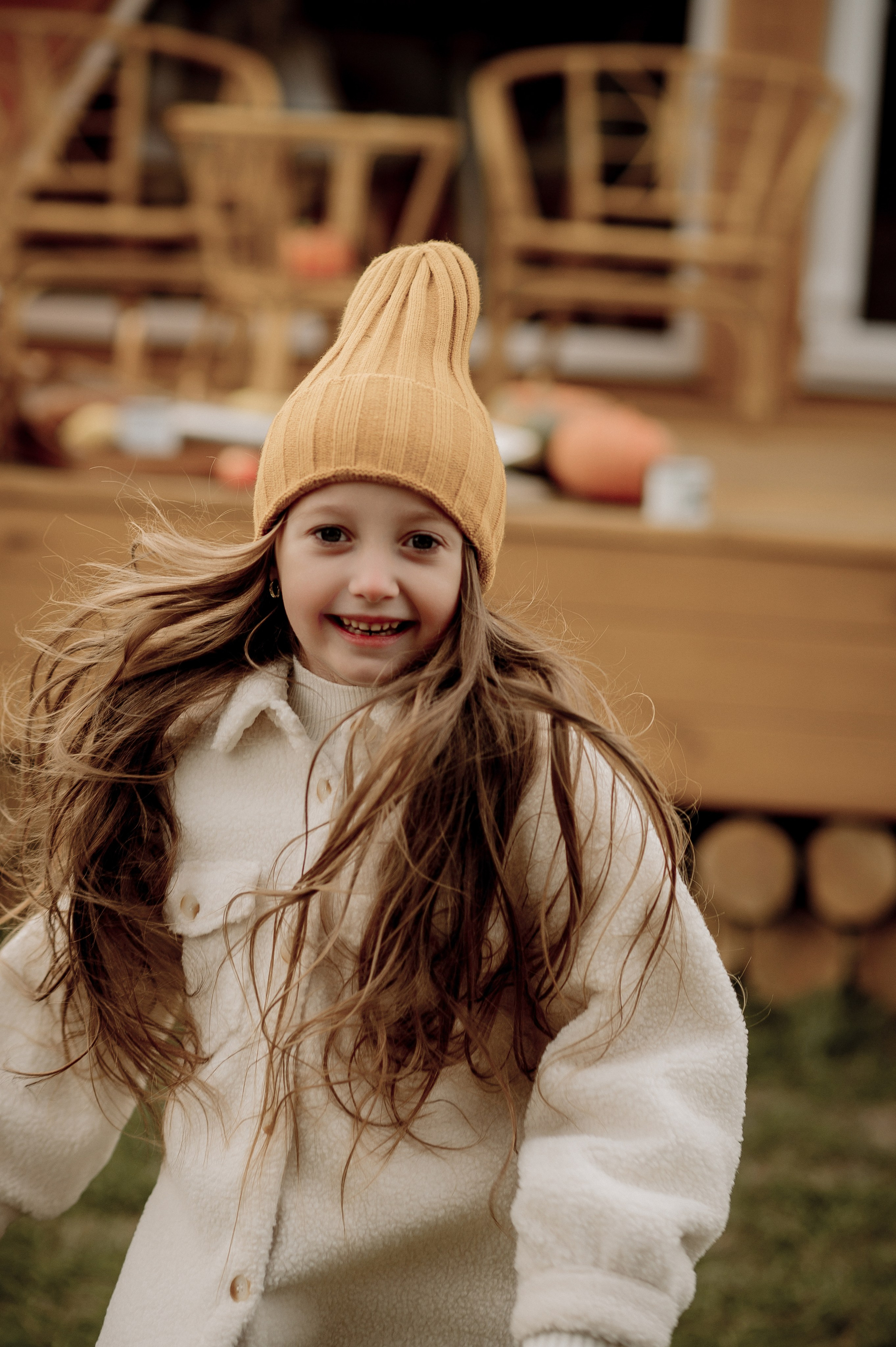 Катя, Дима, Настя и уютный домик. Фотограф Мария Стрелкова
