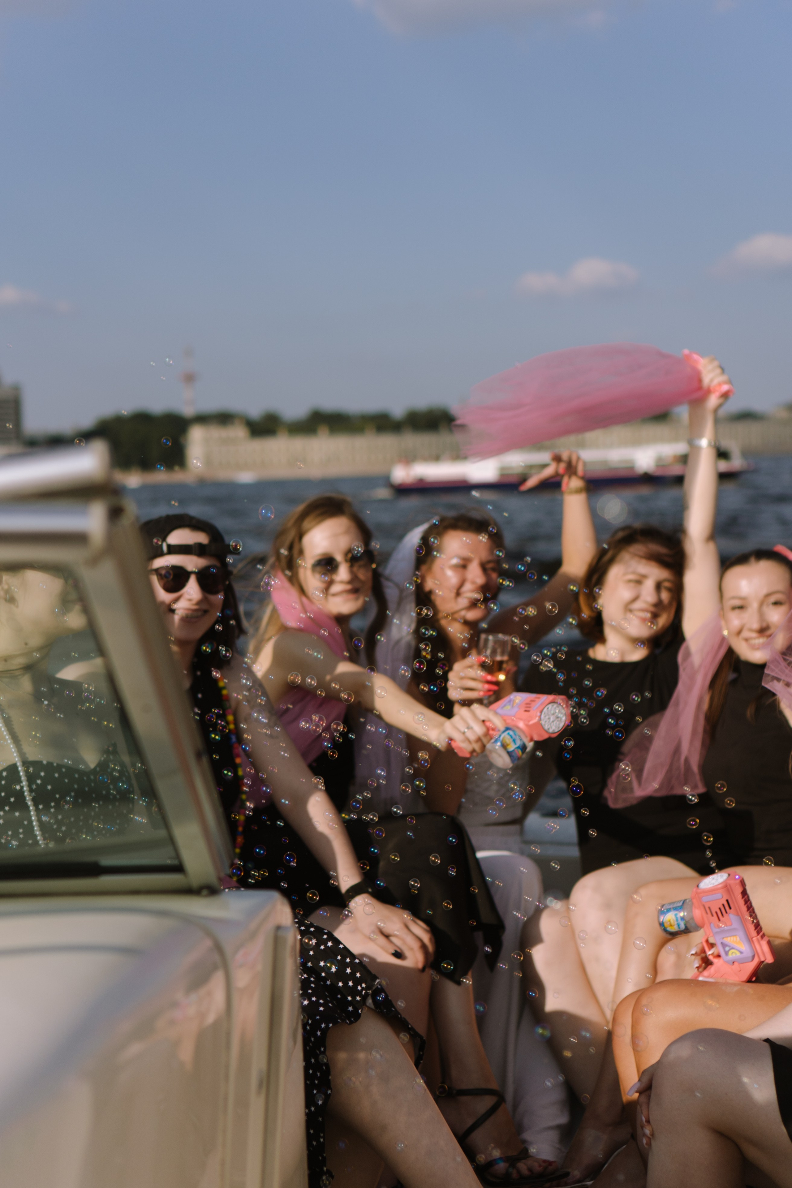 ДЕВИЧНИК НА КАТЕРЕ. Профессиональный фотограф, Санкт-Петербург — Виктория Богомолова