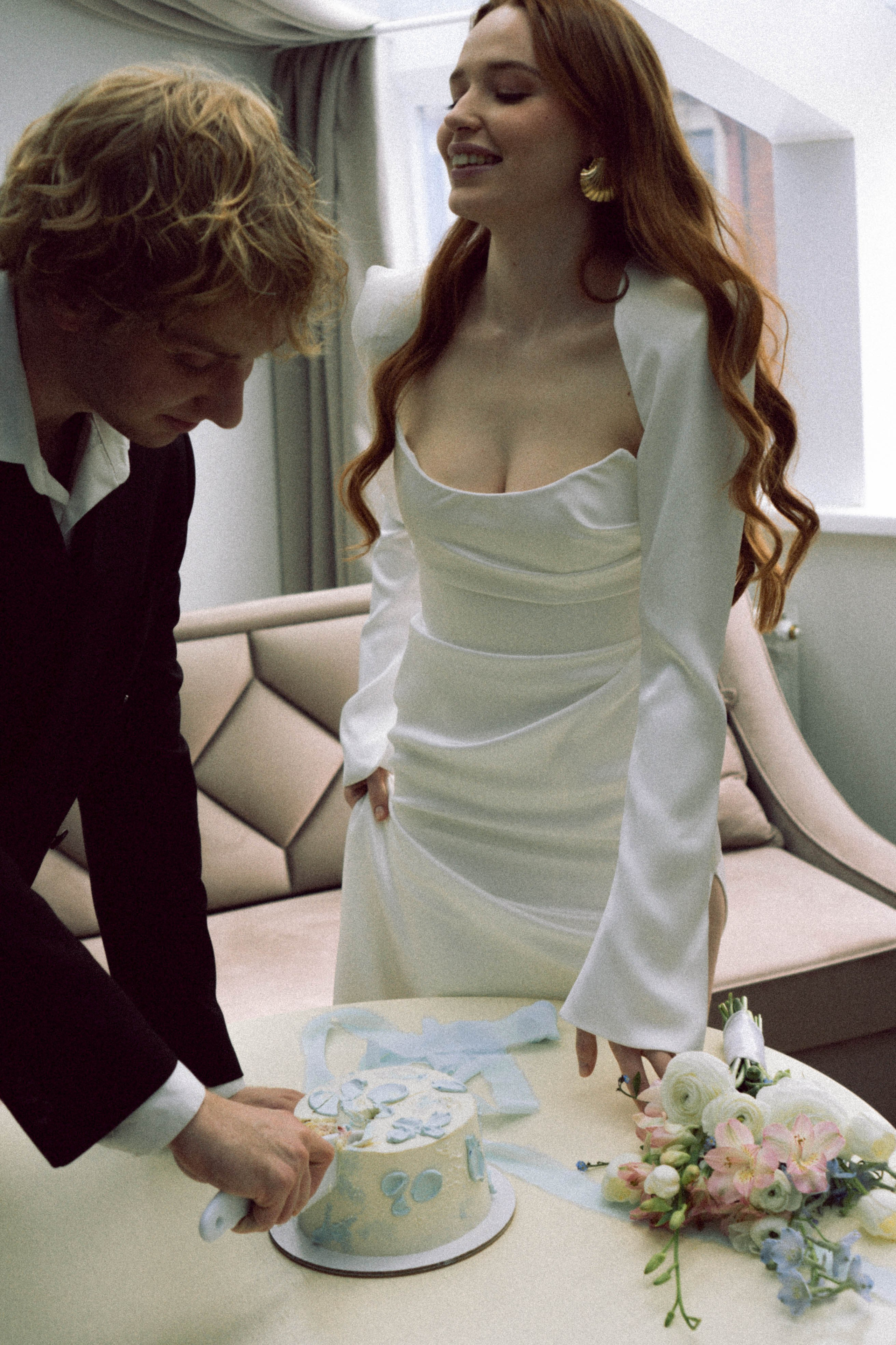 СВАДЕБНАЯ СЬЕМКА В ОТЕЛЕ. СБОРЫ ЖЕНИХА И НЕВЕСТЫ И ТАКЖЕ ТОР И ПОДГОТОВКА К ПРОГУЛКЕ. Профессиональный фотограф, Санкт-Петербург — Виктория Богомолова