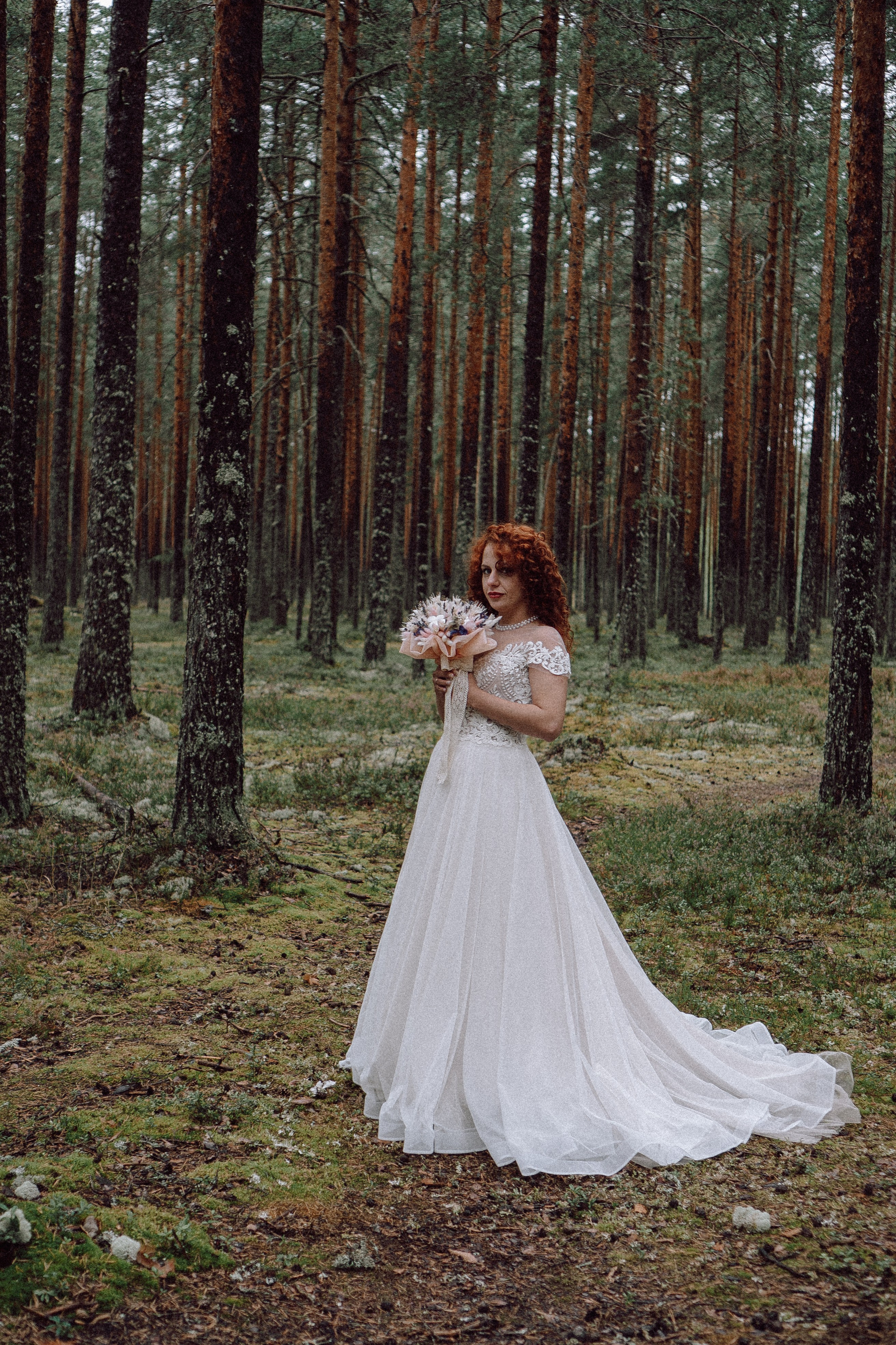 СВАДЕБНАЯ ФОТОСЕССИИЯ ПАРЫ В ГОРОДЕ ПРИОЗЕРСК В СОСНОВОМ ЛЕСУ И С ПИКАПОМ. Профессиональный фотограф, Санкт-Петербург — Виктория Богомолова
