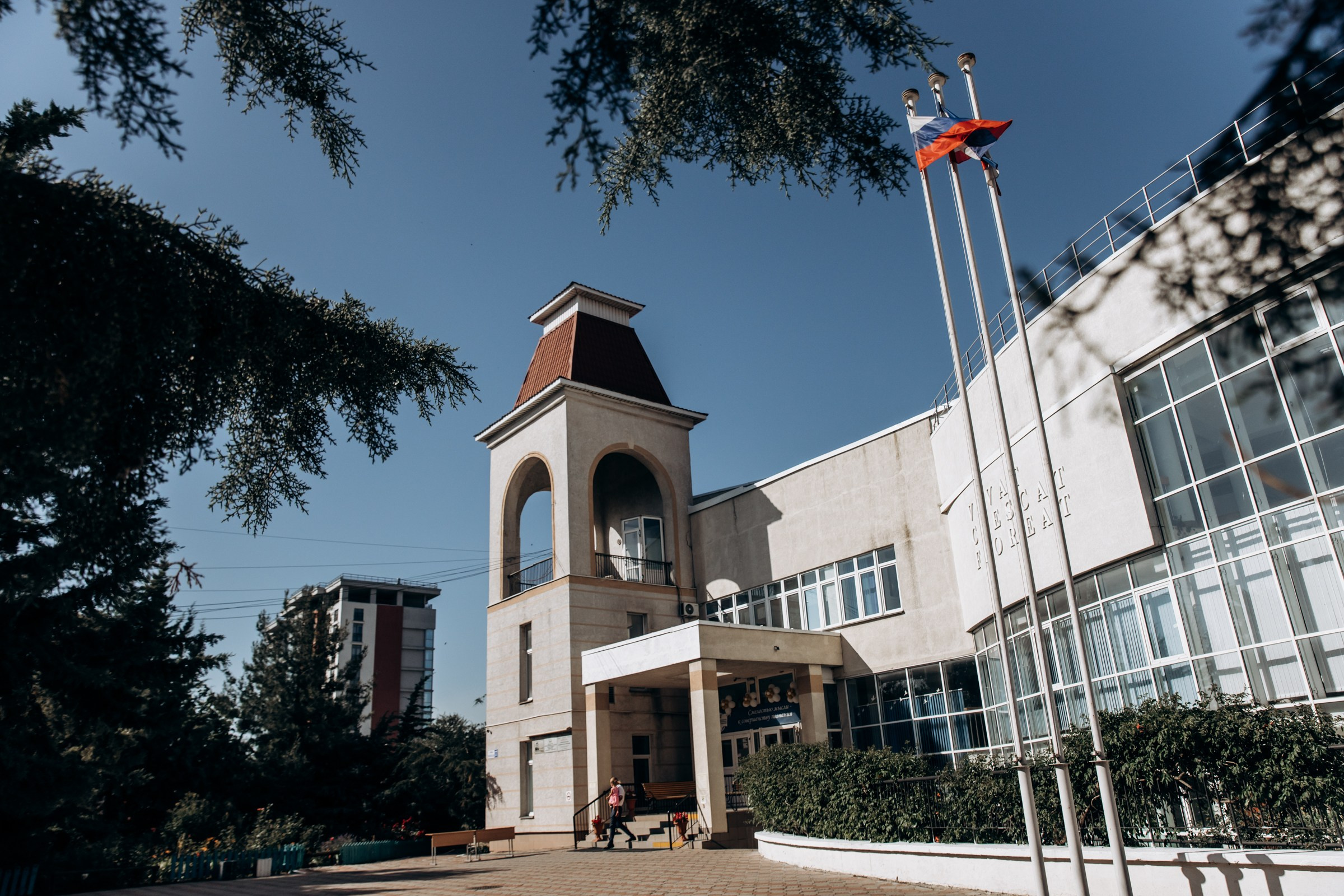 Школьники. Ищем лучшие локации. Снимем как в кино (съёмка выпускных, альбомы для 9-11 классов). Фотограф в Крыму — Федор зайцев. Свадебная, семейная и портретная съёмка. Фотографии для контента, для бизнеса. Корпоративная съёмка