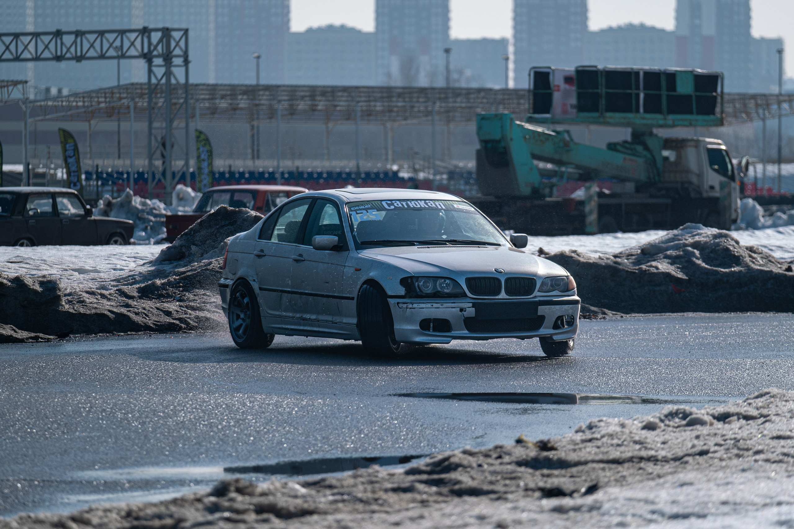 Спортивная автомобильная съемка. Malenkyia