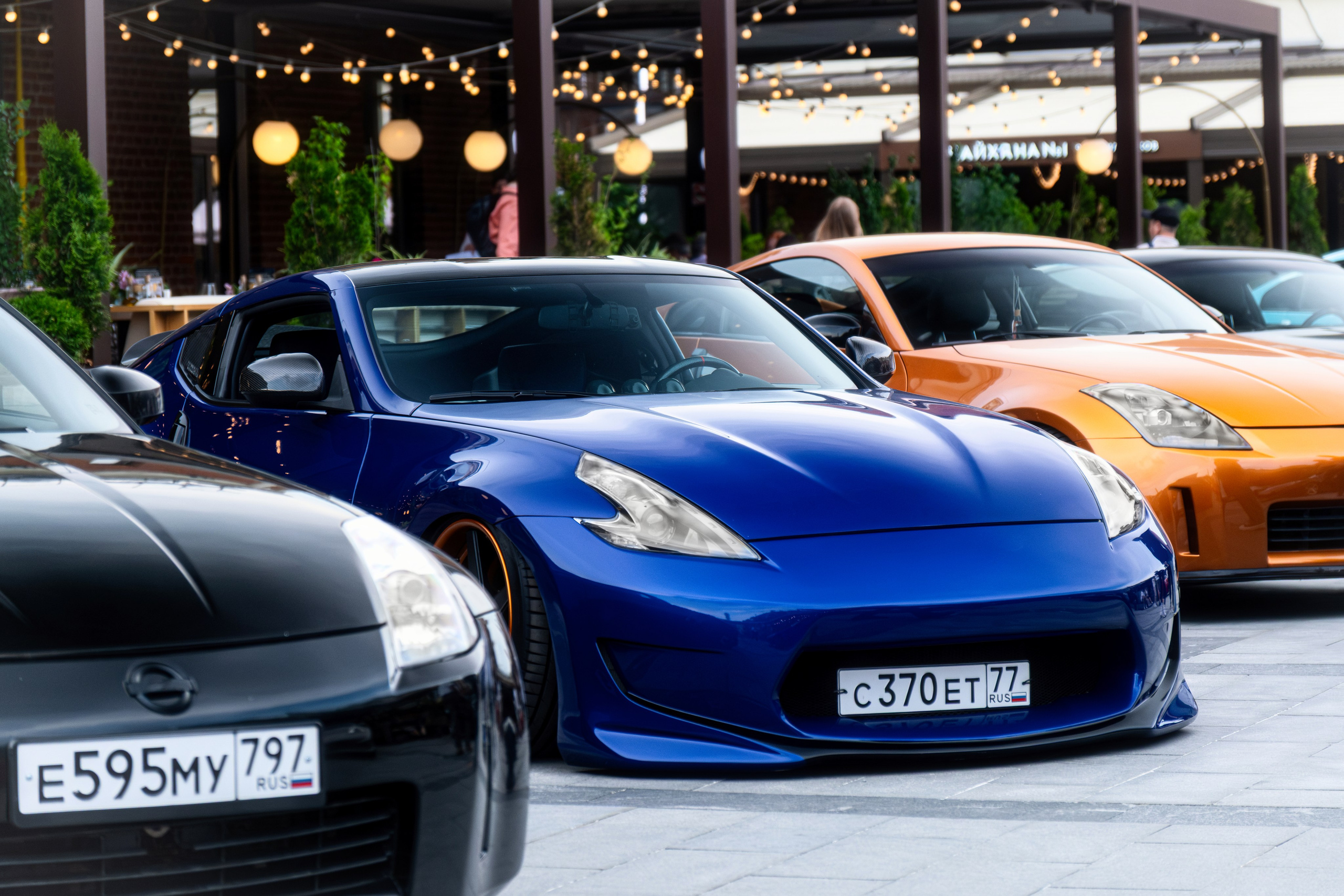 Автовыставка Nissan Z. Malenkyia