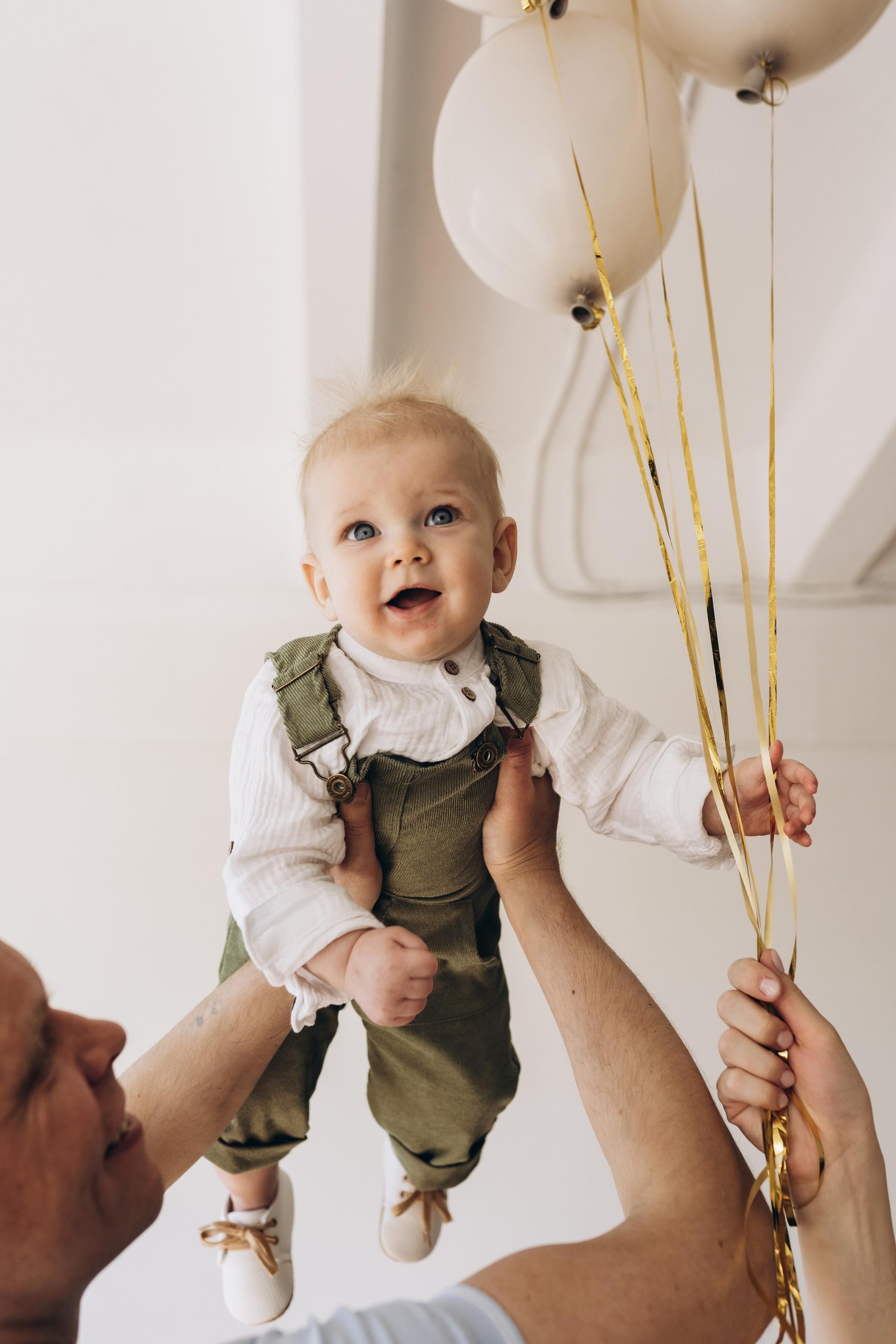 Семейная фотосессия в студии в Москве, семейный фотограф Анна Полушина. Свадебный фотограф в Москве Анна Полушина