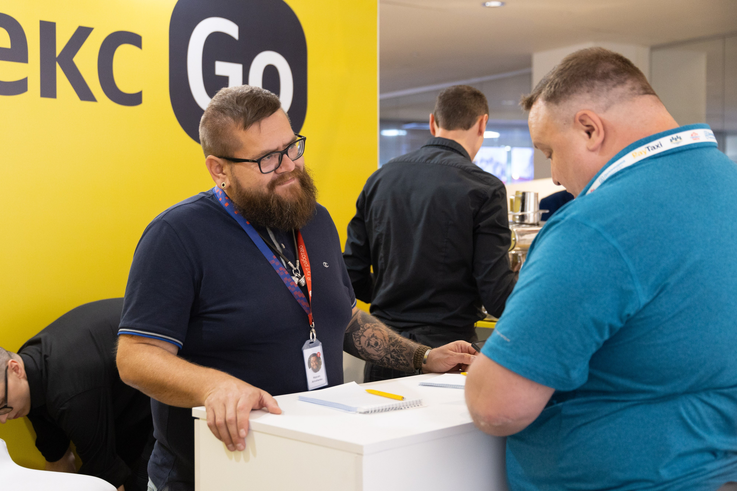 Конференция «Современное такси» (весна 2023). Фотограф Родион Нарудинов