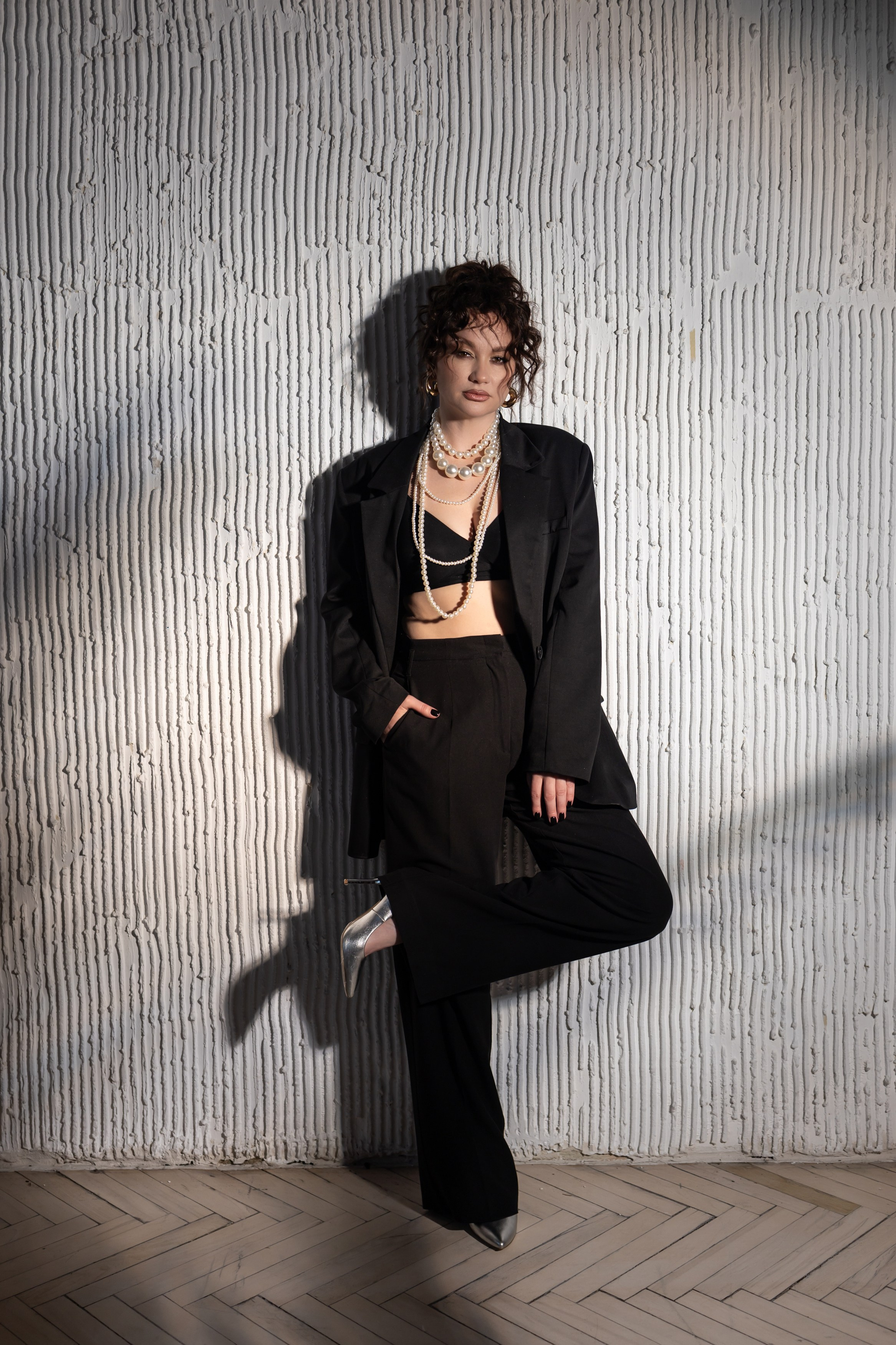 Ольга в фотостудии. Фотограф свадебный, репортажный, индивидуальный, фото для маркетплейсов, брендов, автосалонов