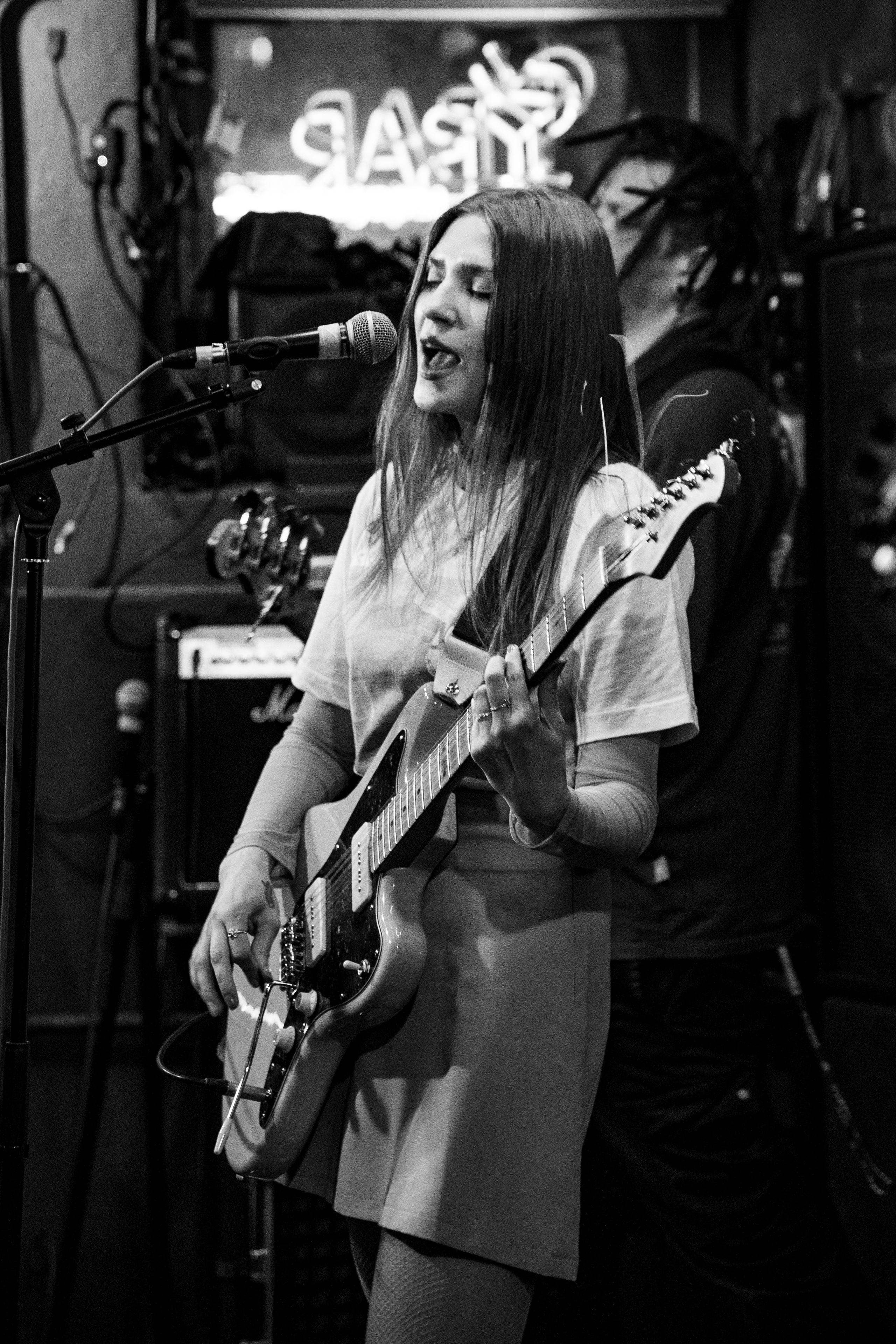 Сатива|Debaser. Концертный и репортажный фотограф в Санкт-Петербурге Слава Пахомов