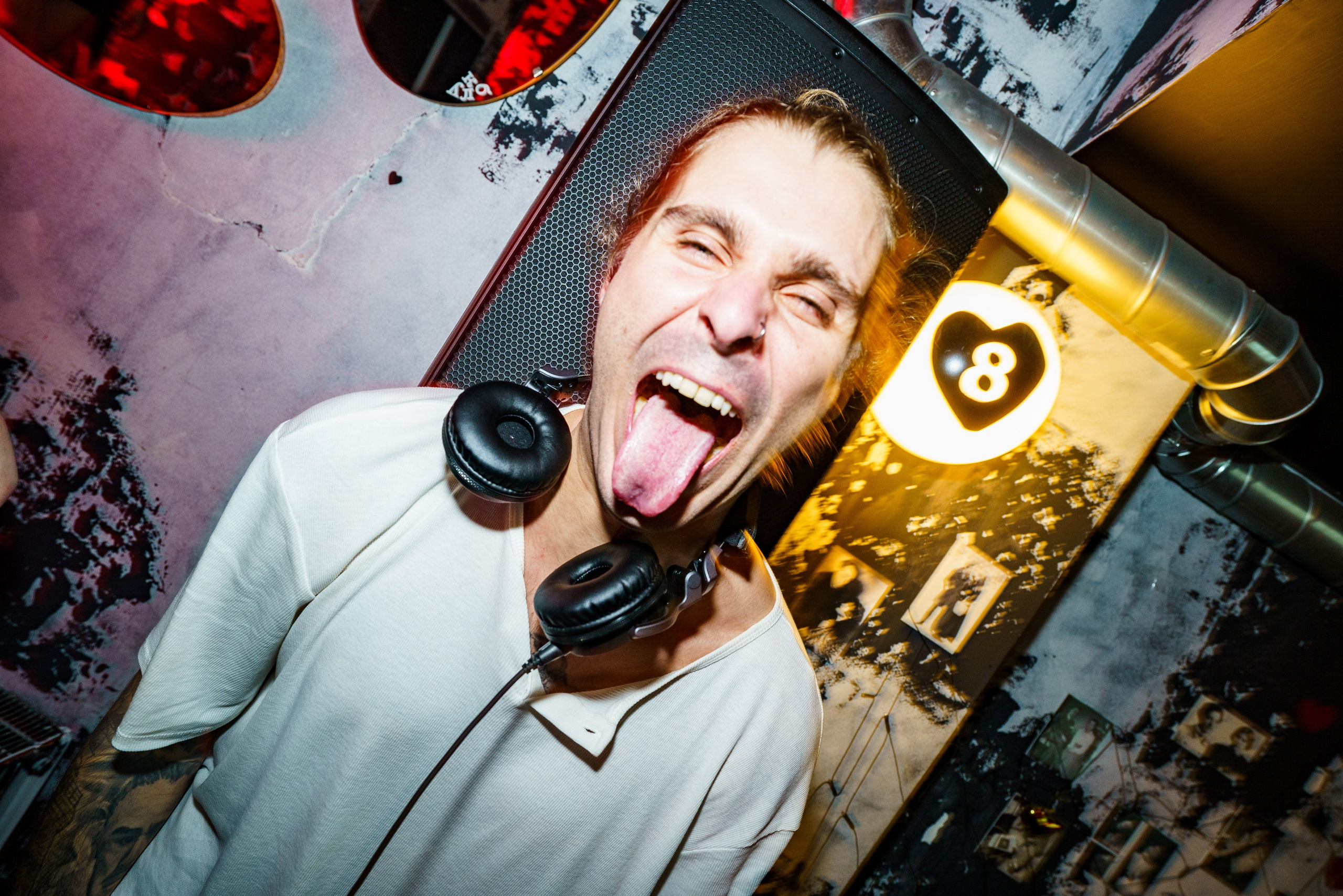 Бар разбитых сердец. DJ Guitacidelli. Концертный и репортажный фотограф в Санкт-Петербурге Слава Пахомов