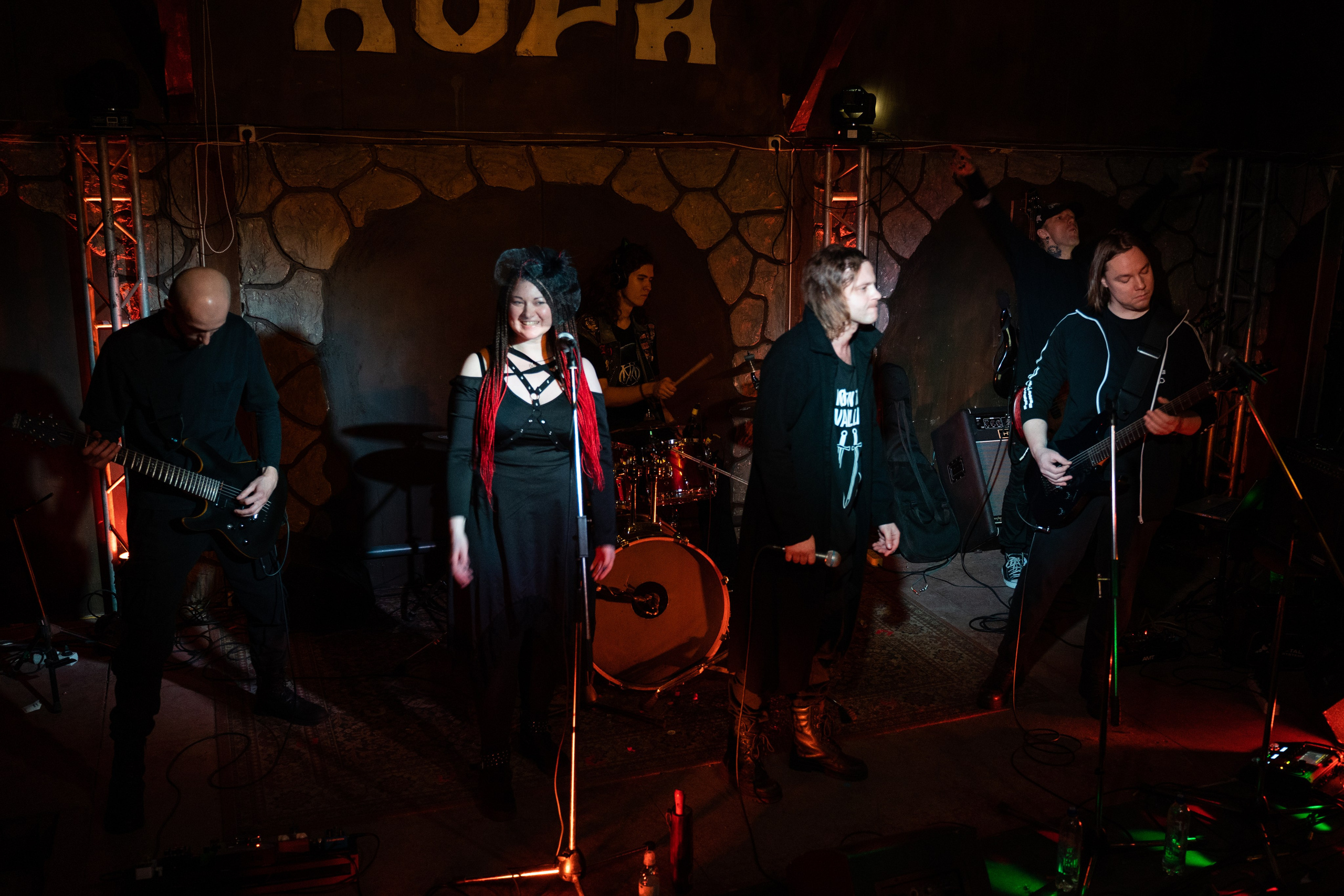 Ночь На Земле|Нора, Псков. Концертный и репортажный фотограф в Санкт-Петербурге Слава Пахомов