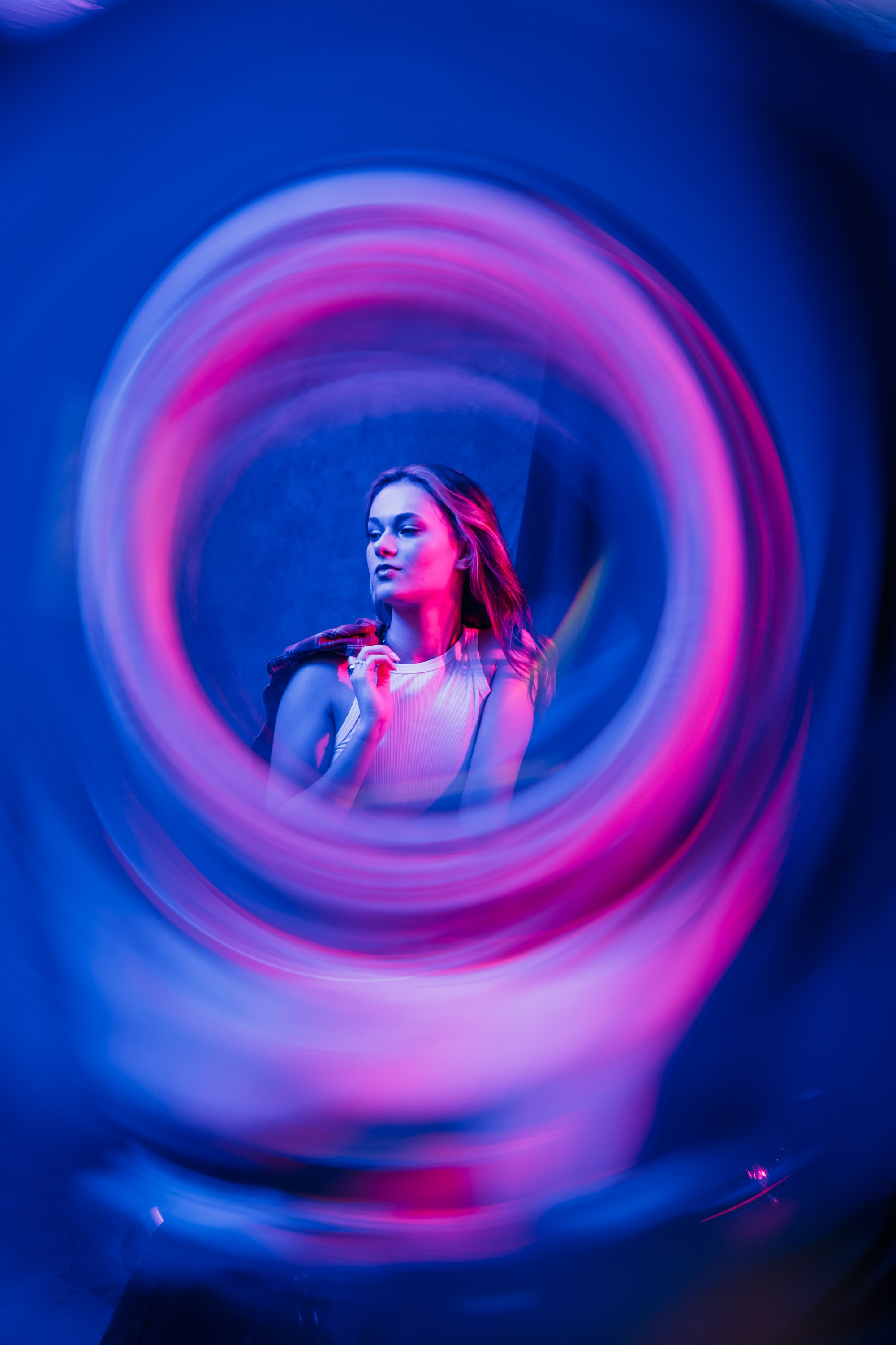 Фотосессия с мотоциклом в студии в Санкт-Петербурге. Свадебный, семейный, портретный, репортажный фотограф в Санкт-Петербурге