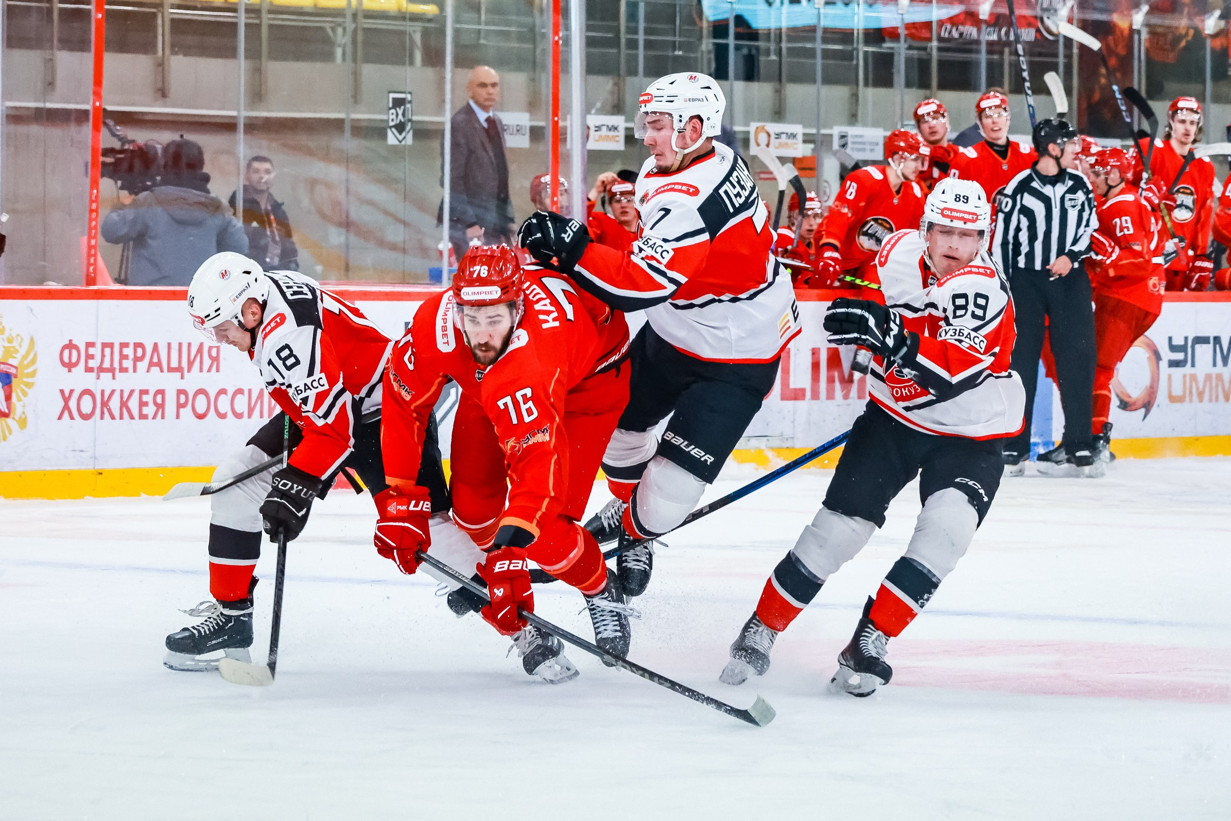 Хоккей. Спортивный и репортажный фотограф в Екатеринбурге Пустовая Аделя