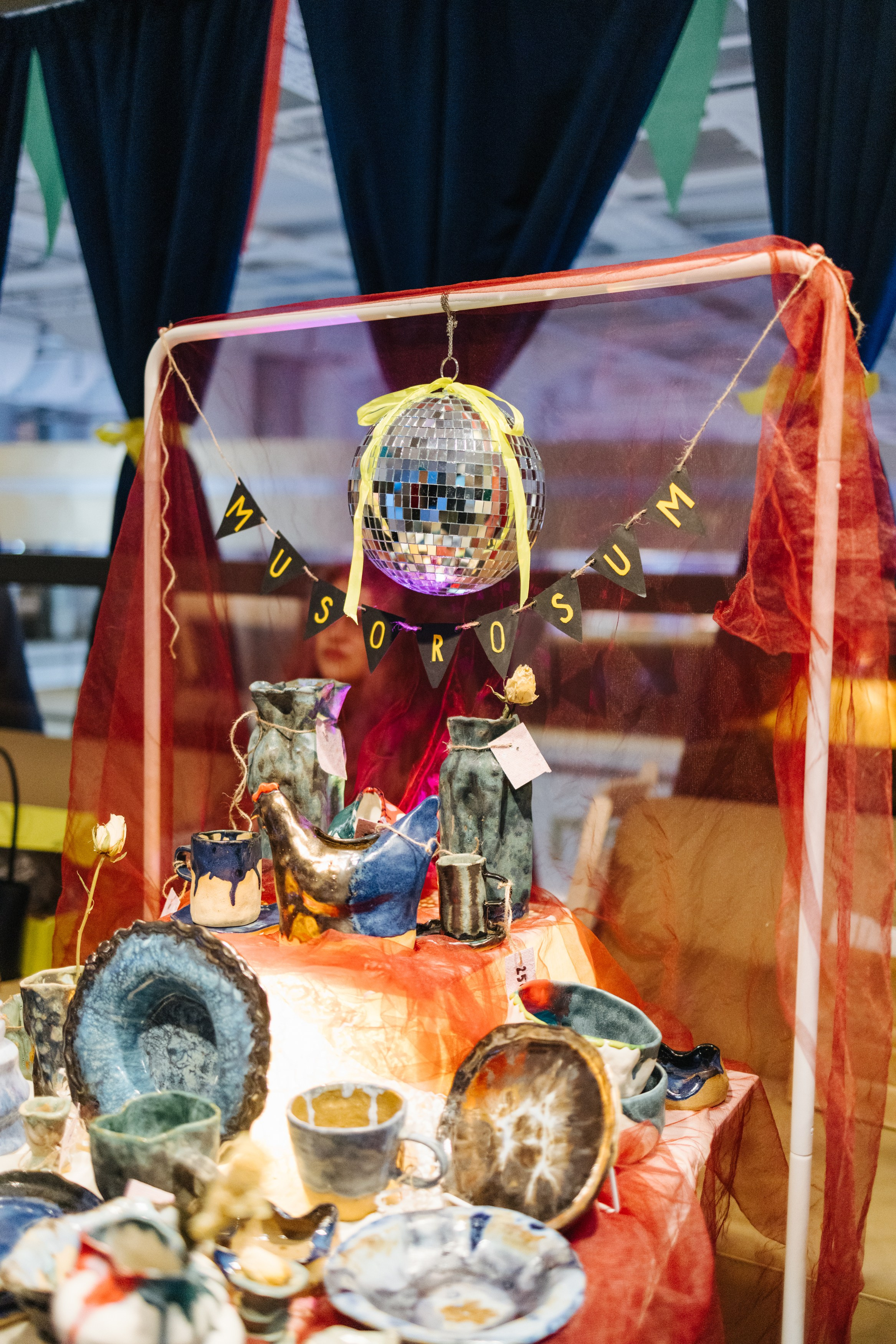 2–3 марта 2024 в пространстве «Три вокзала. Депо» / День 1 / фото Валерий Белобеев. Фотоотчеты «Ламбада-маркета»