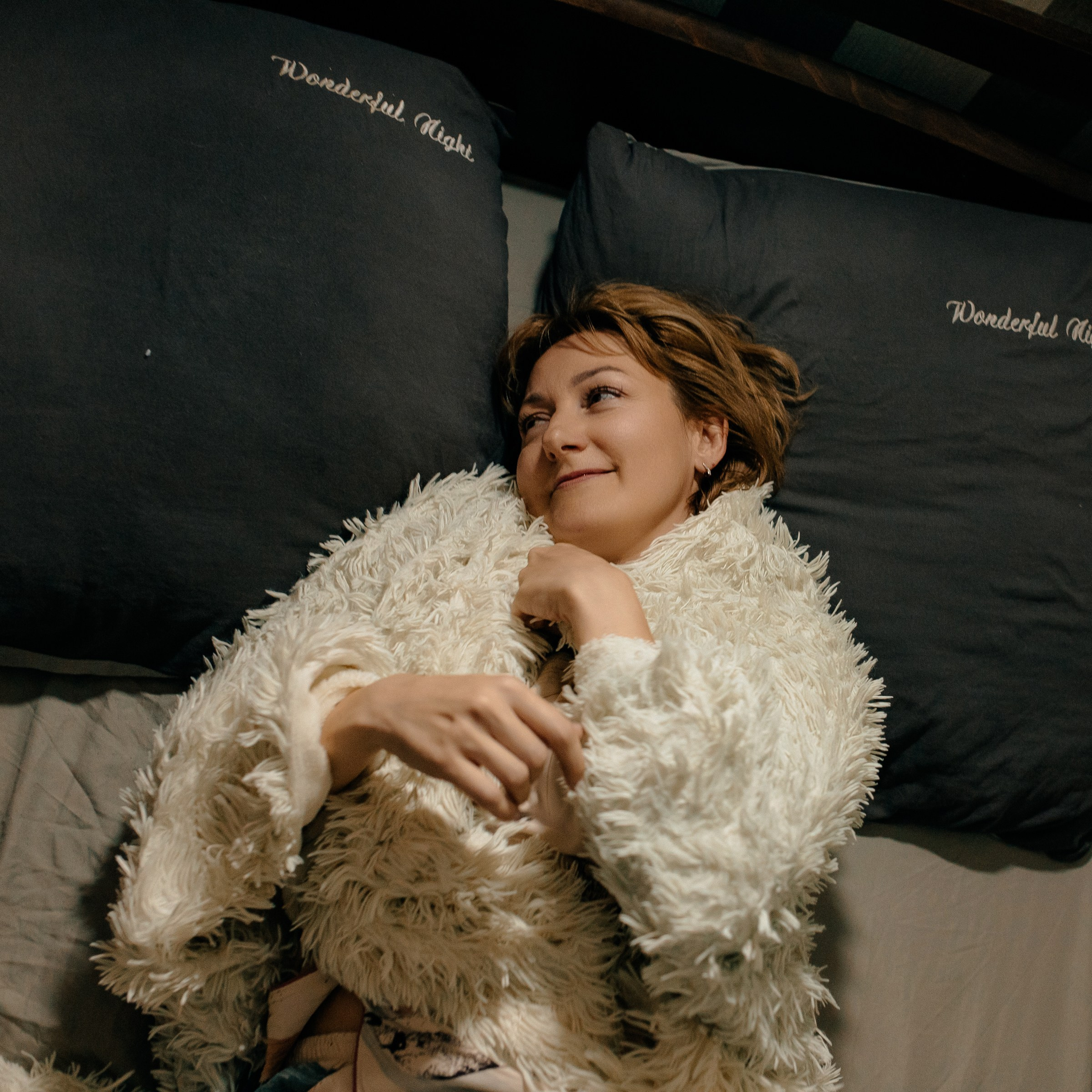 Домашний лайфстайл (утро). Ирина. Июнь 2025. Фотограф Пермь. Свадьбы. Семья и дети, школа, д. сад. Фотокниги