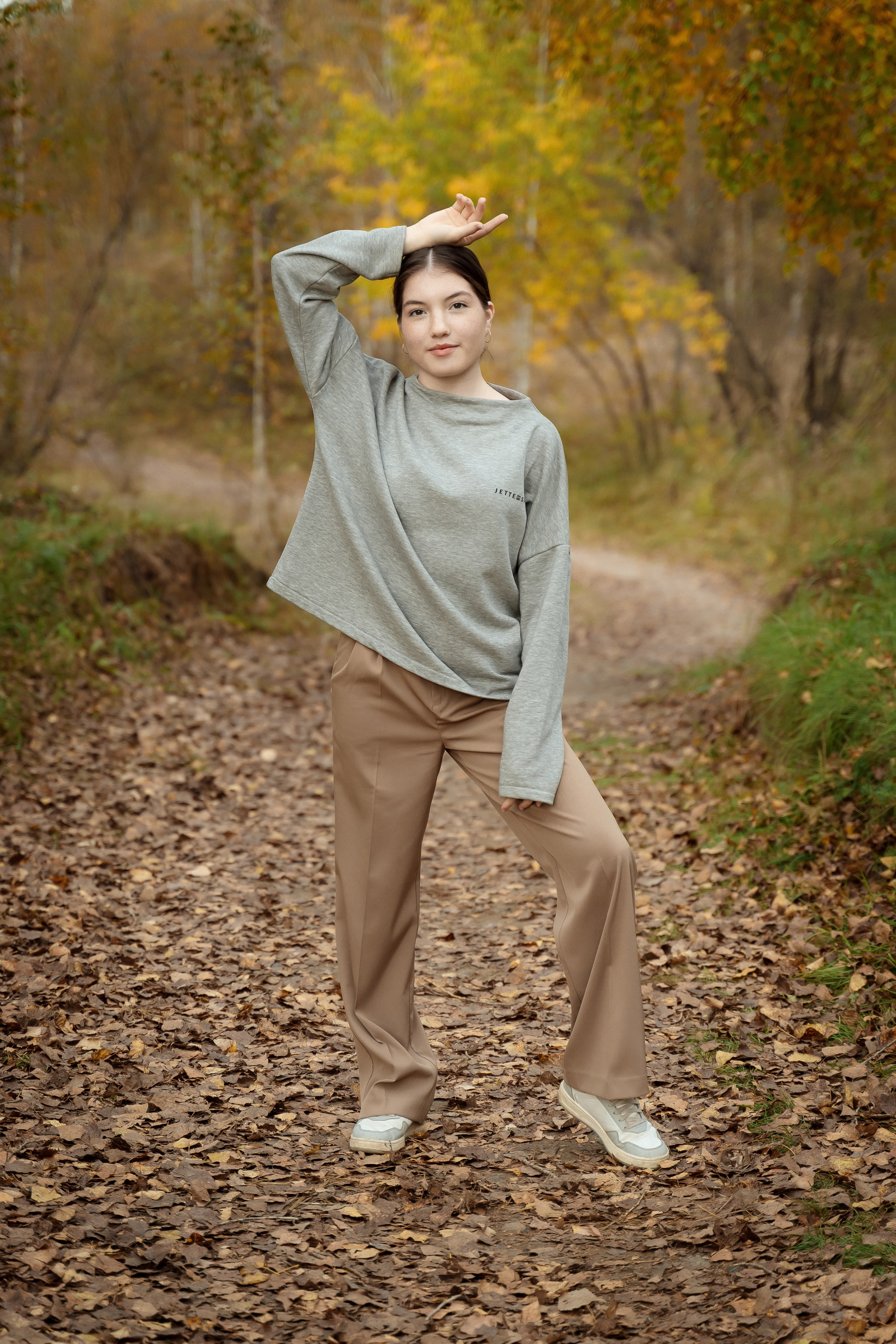 Фотосессия осенью в парке. 11 класс. Фотограф Ким Наталья в Красноярске