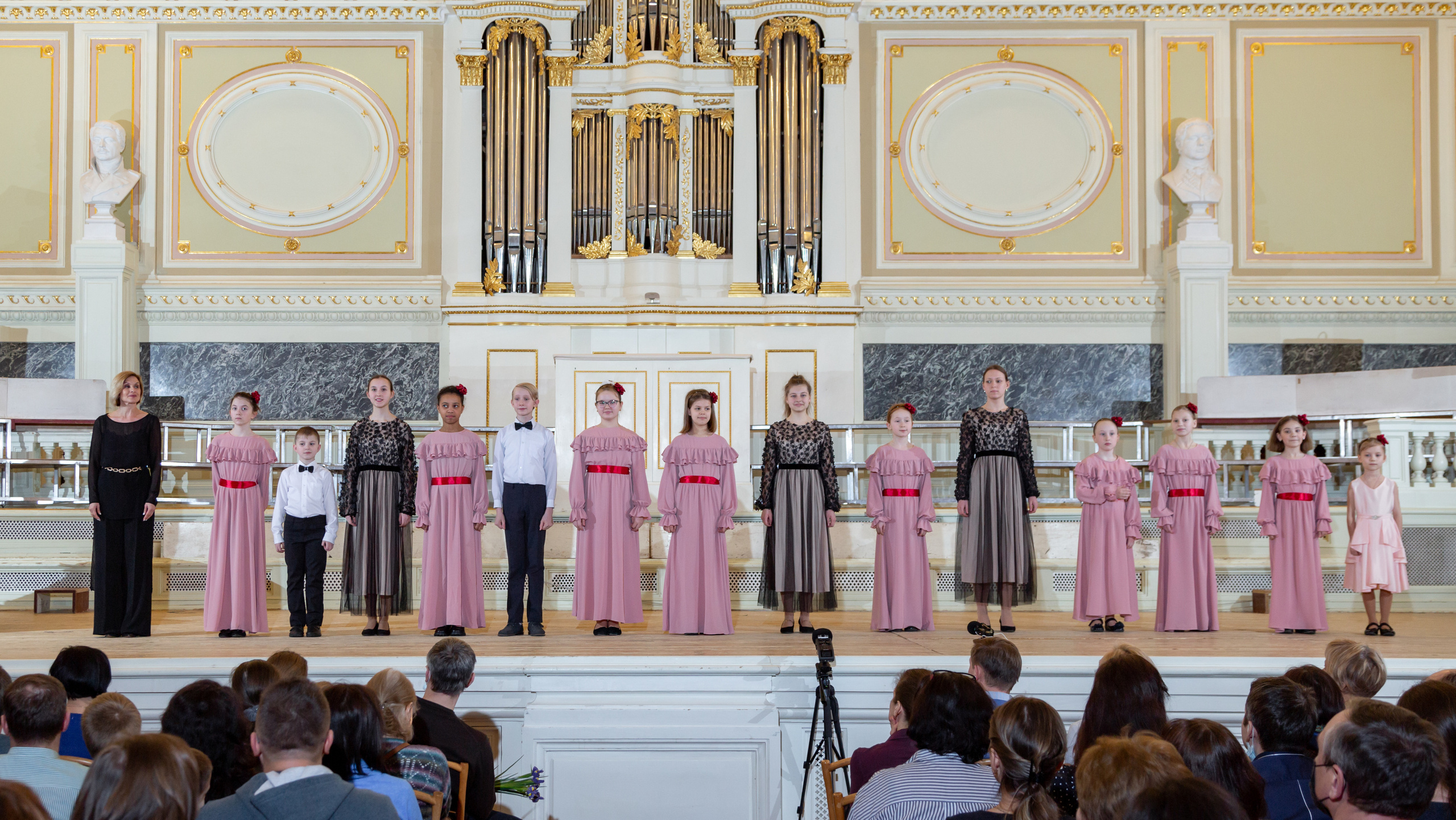 Концерт поздравление «Музыкальный мост». Семейный и детский фотограф в Санкт-Петербурге Пуликов Дмитрий