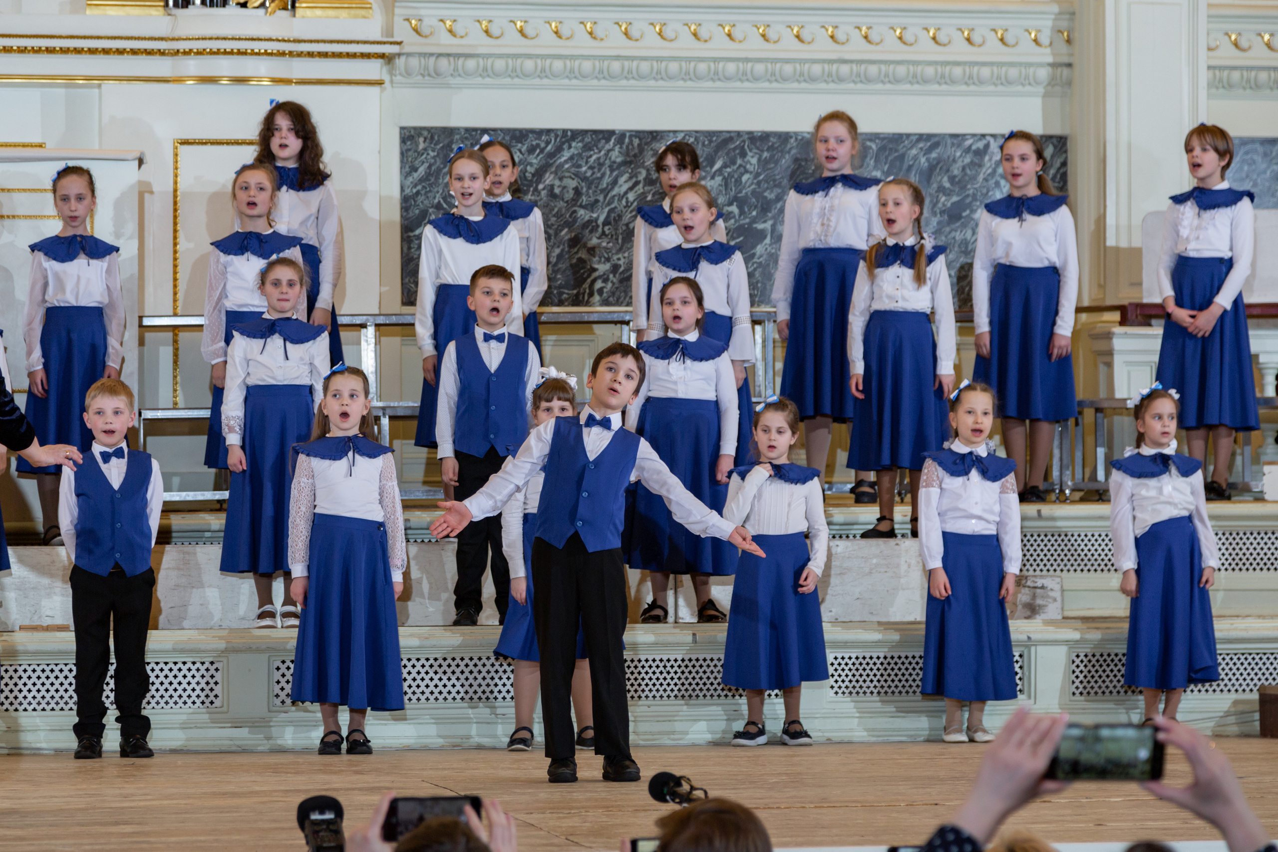 Концерт поздравление «Музыкальный мост». Семейный и детский фотограф в Санкт-Петербурге Пуликов Дмитрий