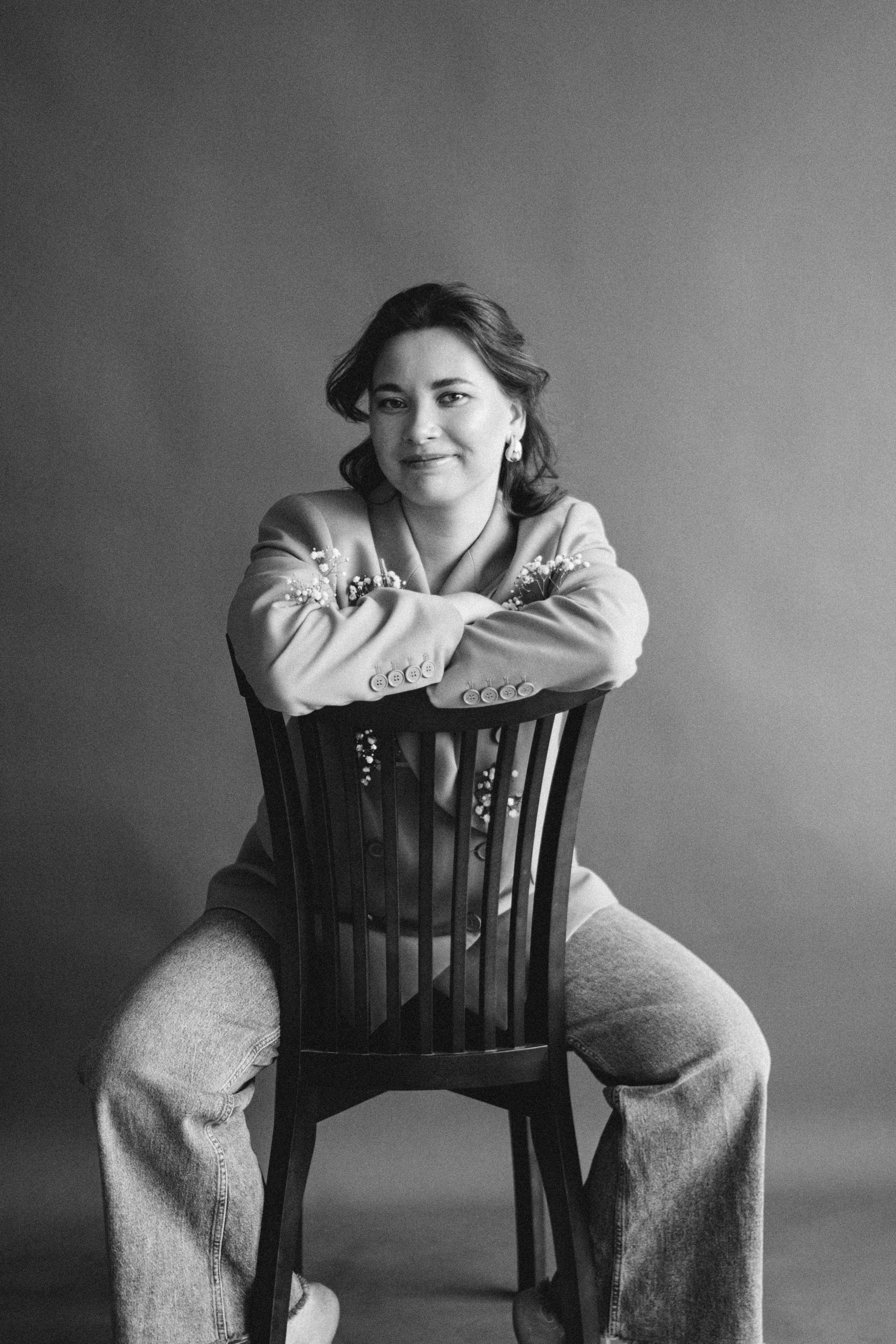 женский портрет, индивидуальная фотосессия новосибирск, фотосессия для девушки, фотосессия минимализм, студийное фото, фотограф новосибирск