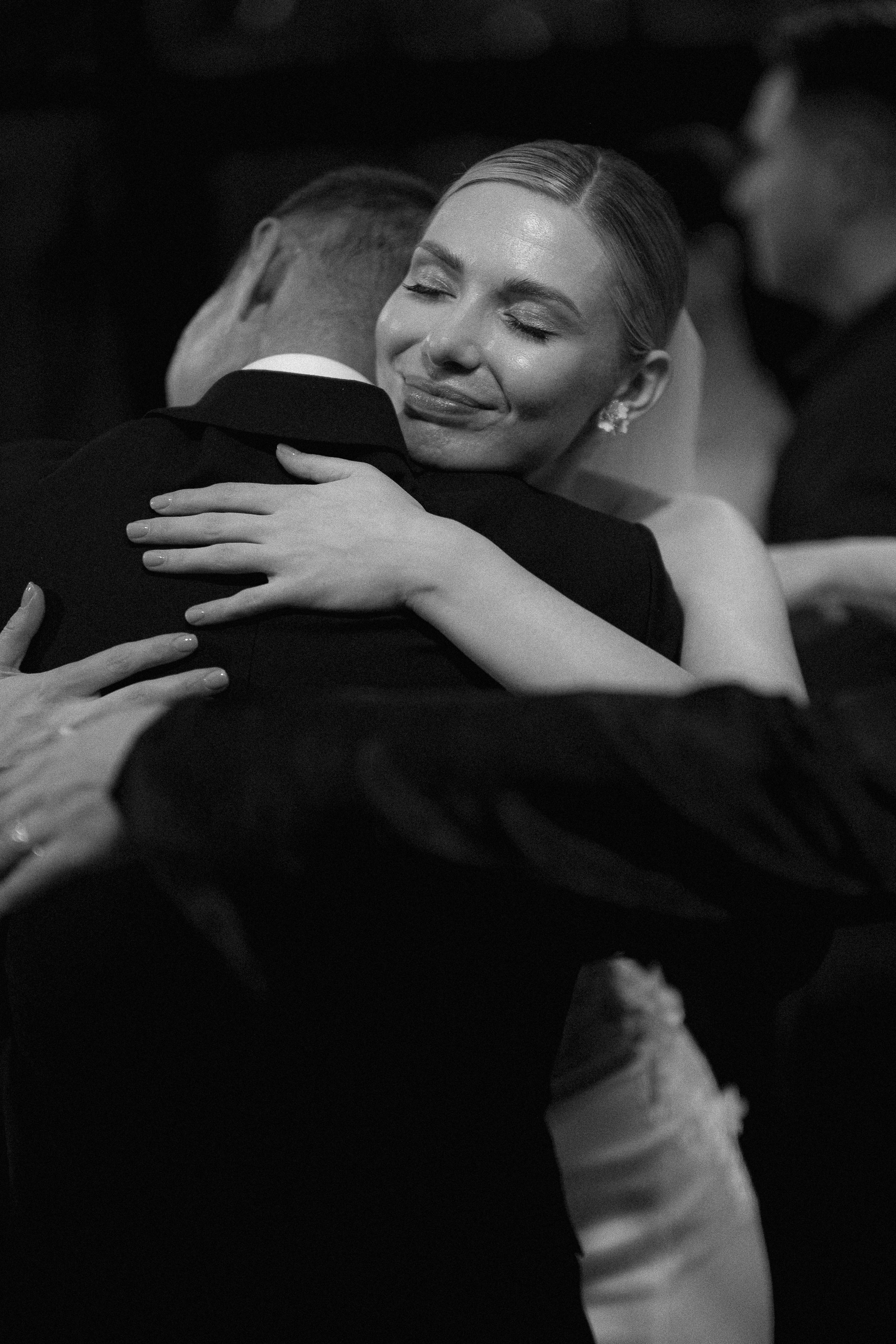 Love is all Around. Сентиментальная свадебная фотография