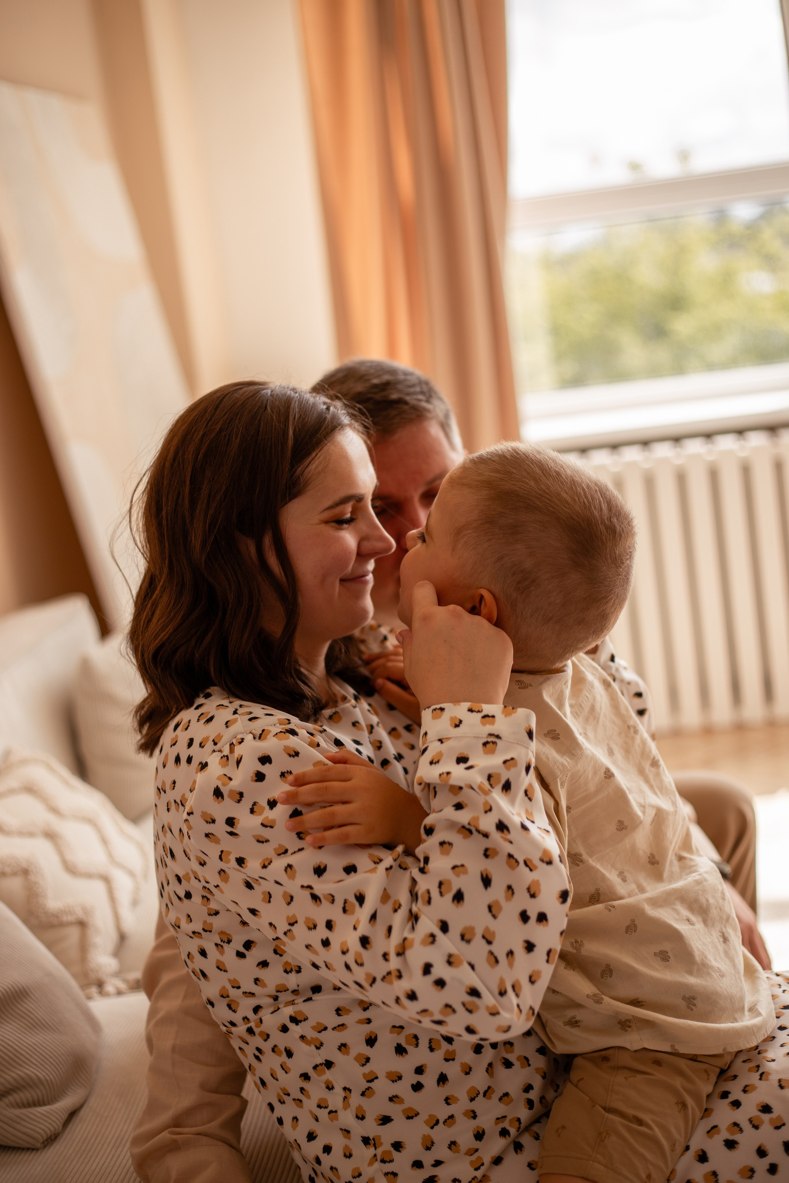 Надежда, Григорий и Ваня с семьёй