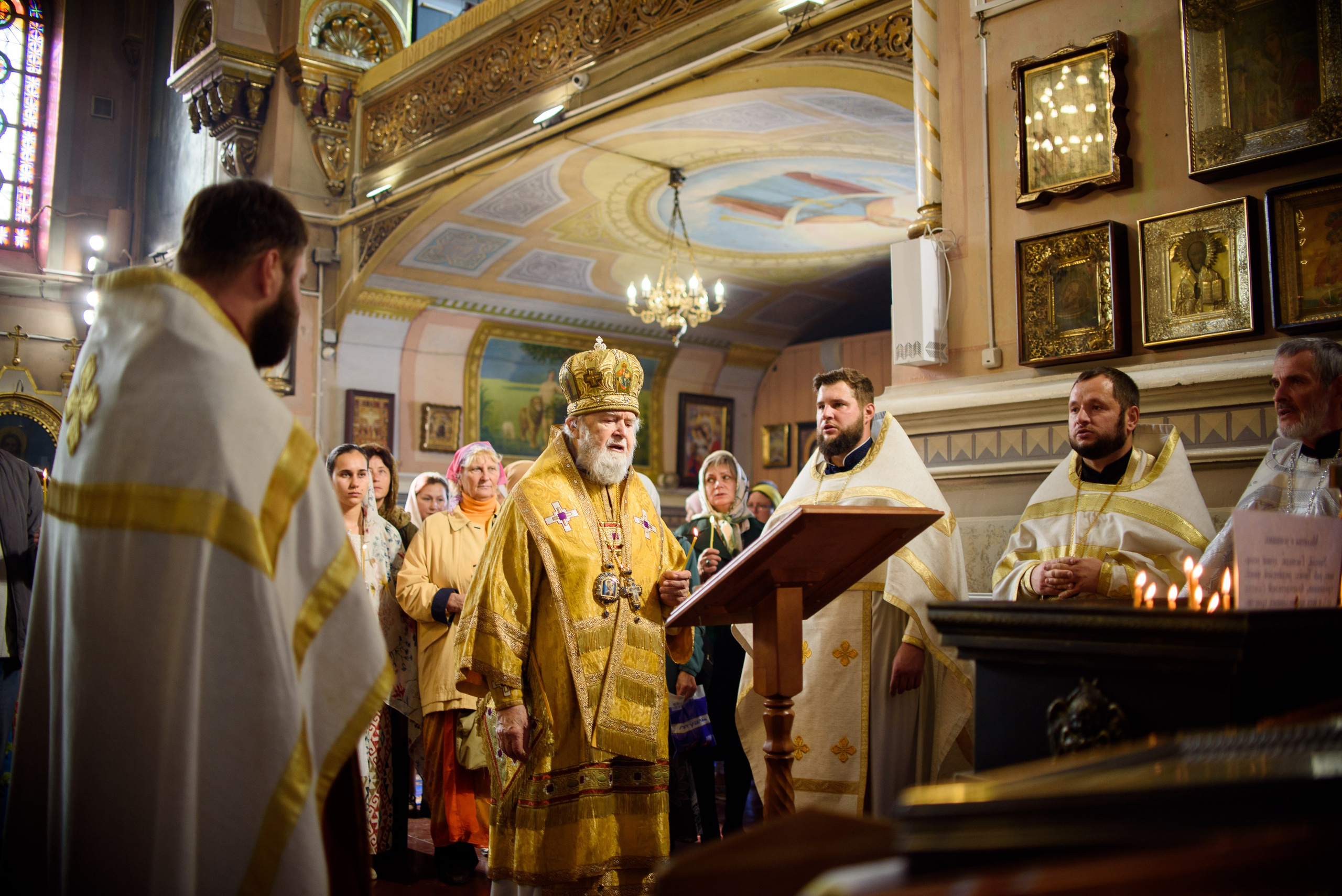 Воскресная литургия 29.10.2023. Семейный и свадебный фотограф в Феодосии и Коктебеле