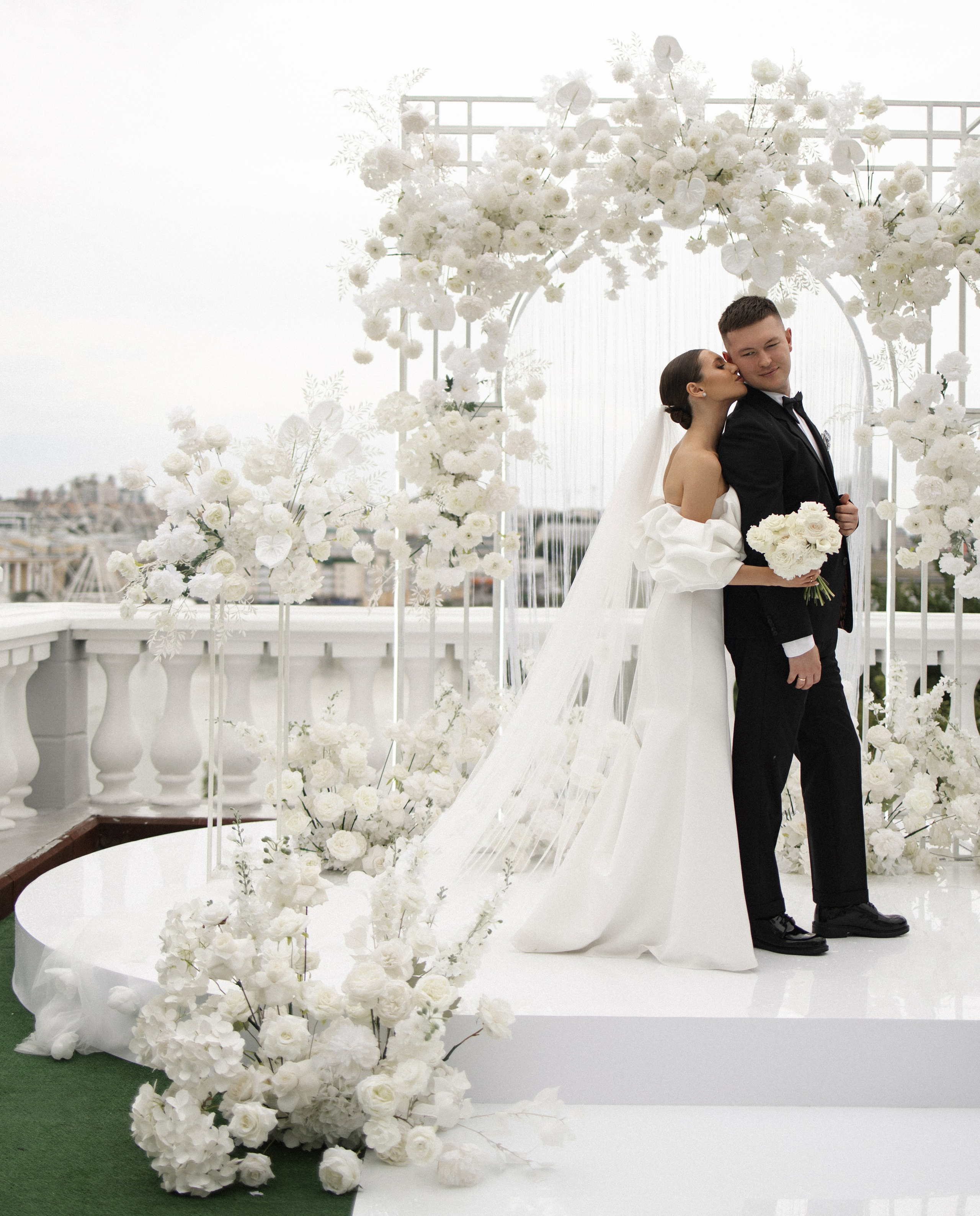 Наши чувства привели нас к Раю