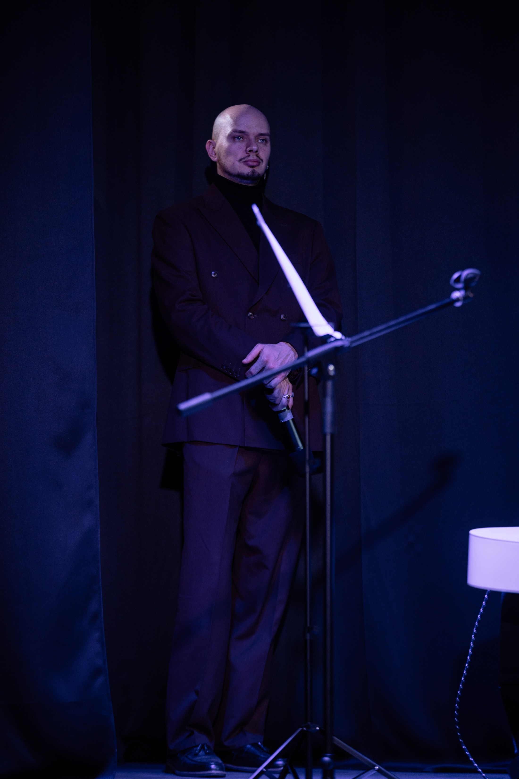 Поэтический вечер с Игорем Бушмелевым и Никой Станиславчик. Фотограф Юлия Мальцева