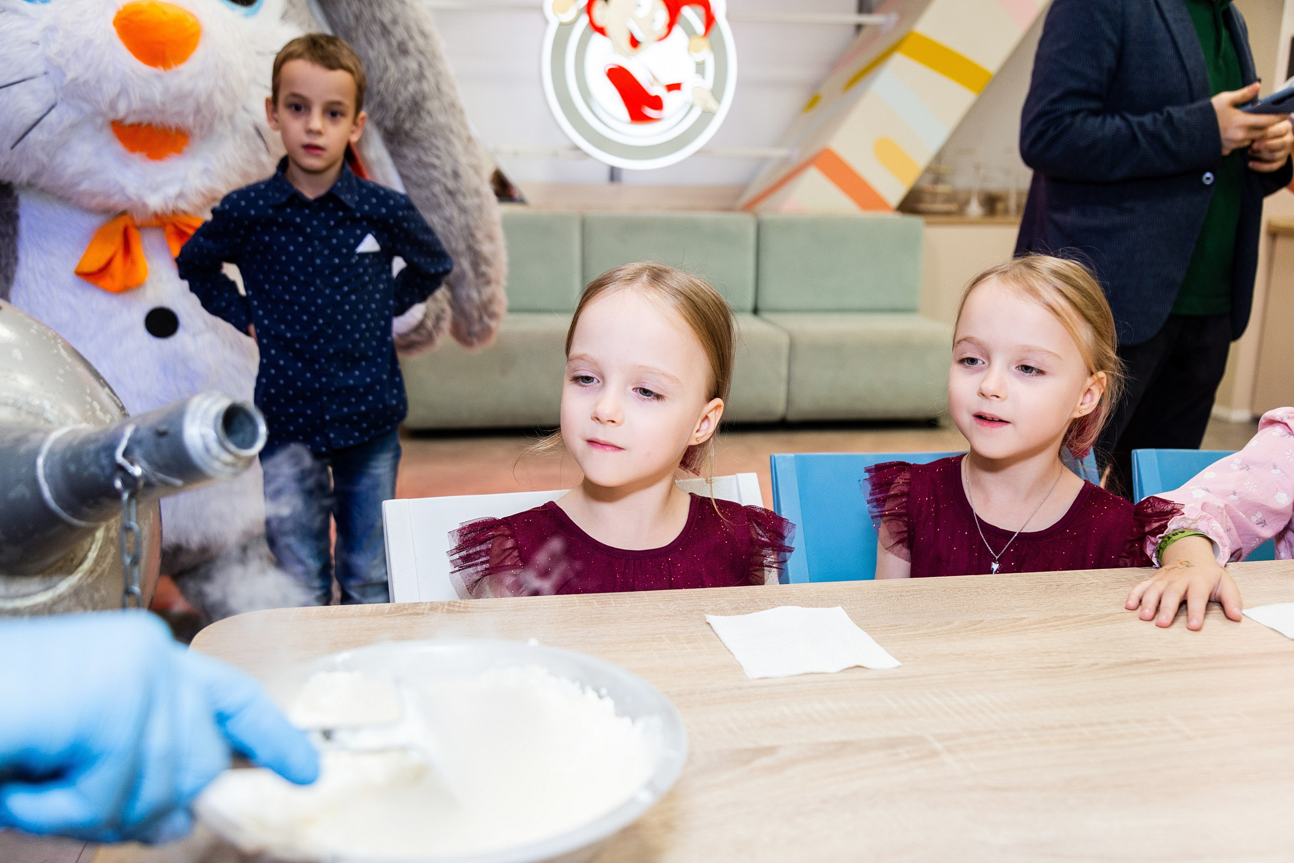 Лиде и Лизе 6 лет. Детский фотограф видеограф в Хабаровске Михаил Орлов