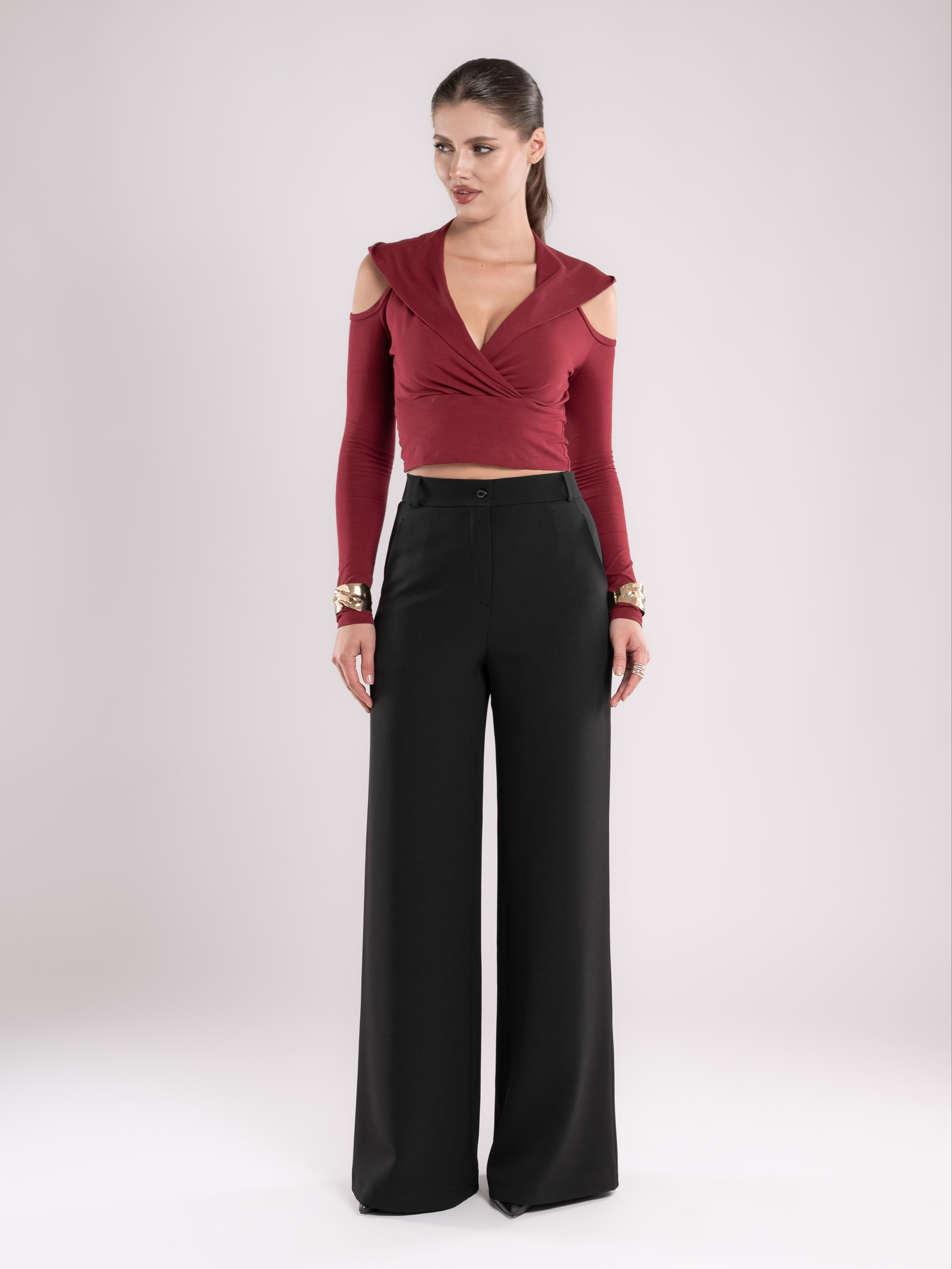 Классические брюки+серый фон. Предметный фотограф, фото для маркетплейсов Пятигорск, КМВ