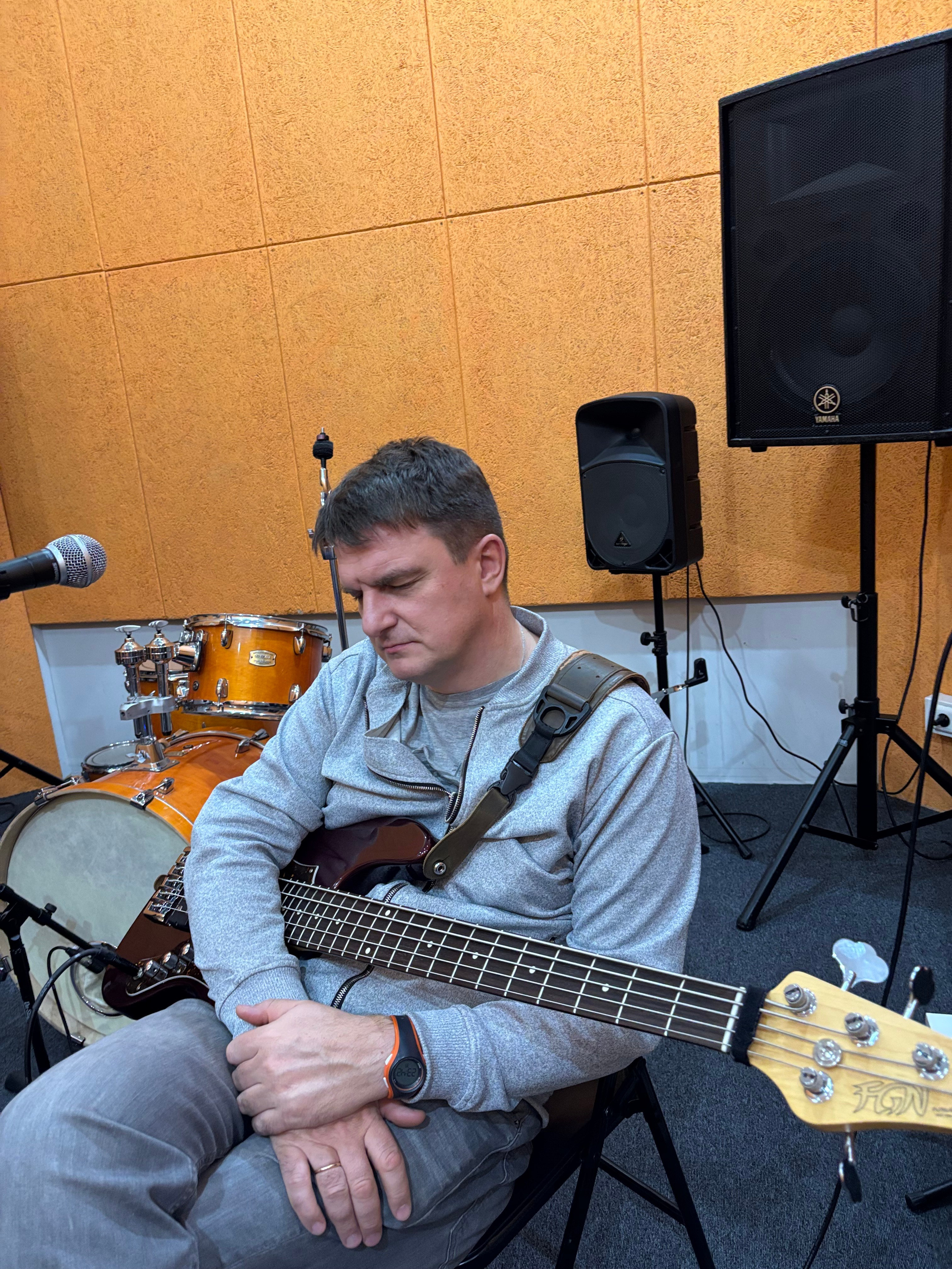 Фото. Московская кавер-группа BankBand