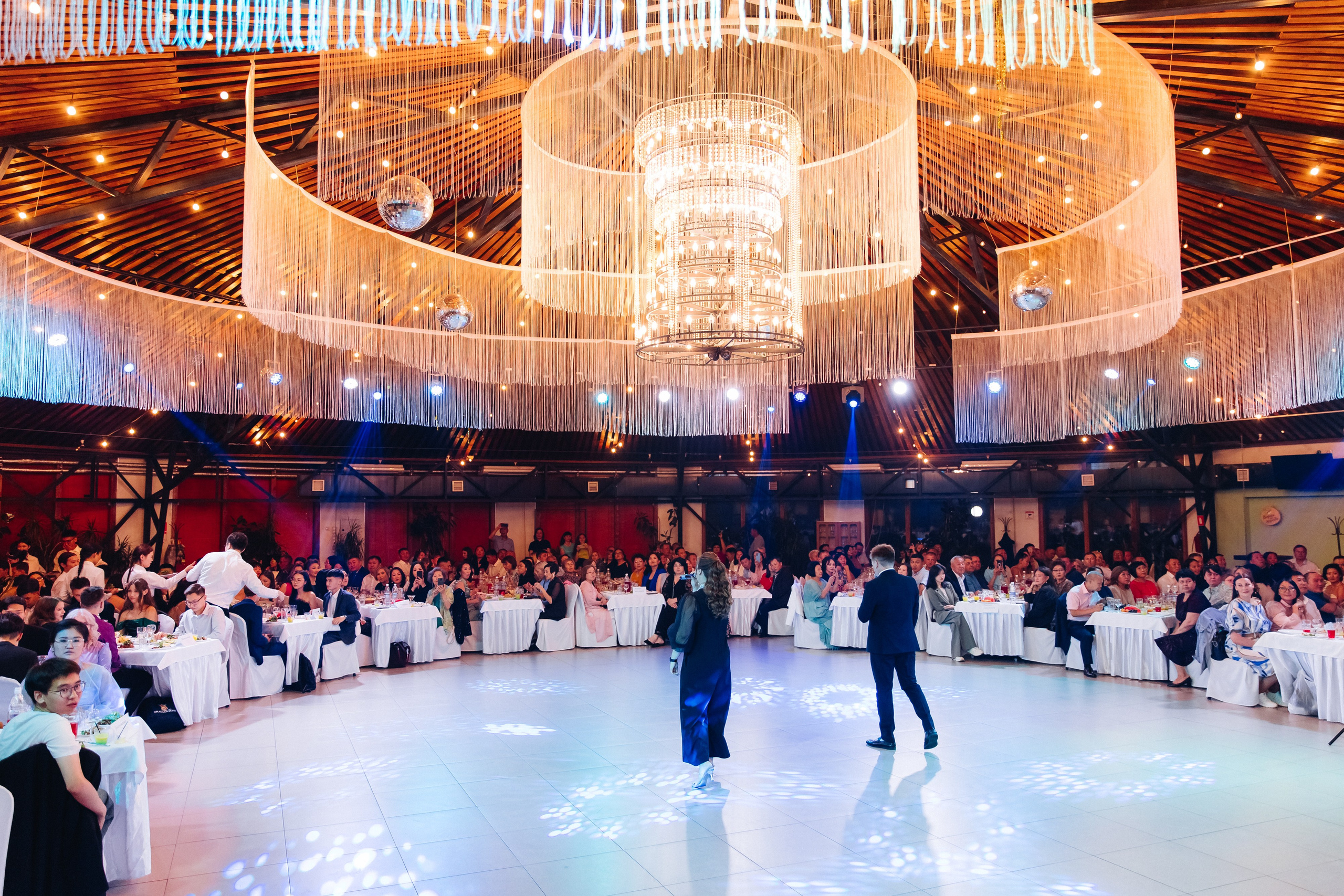 Выпускной вечер. 49 школа. Баран на корове. Свадебный и семейный фотограф в Улан-Удэ