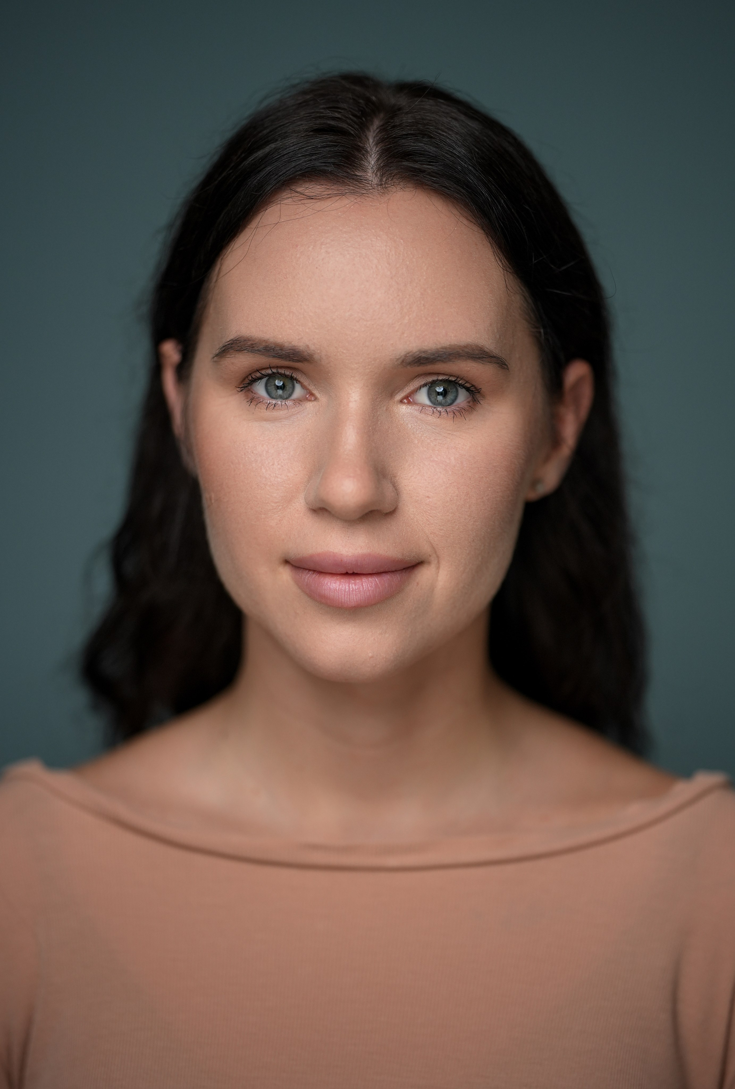 Актриса Александра Кушнарёва. Портретная съемка в Москве, студийный фотограф Игорь Фомин