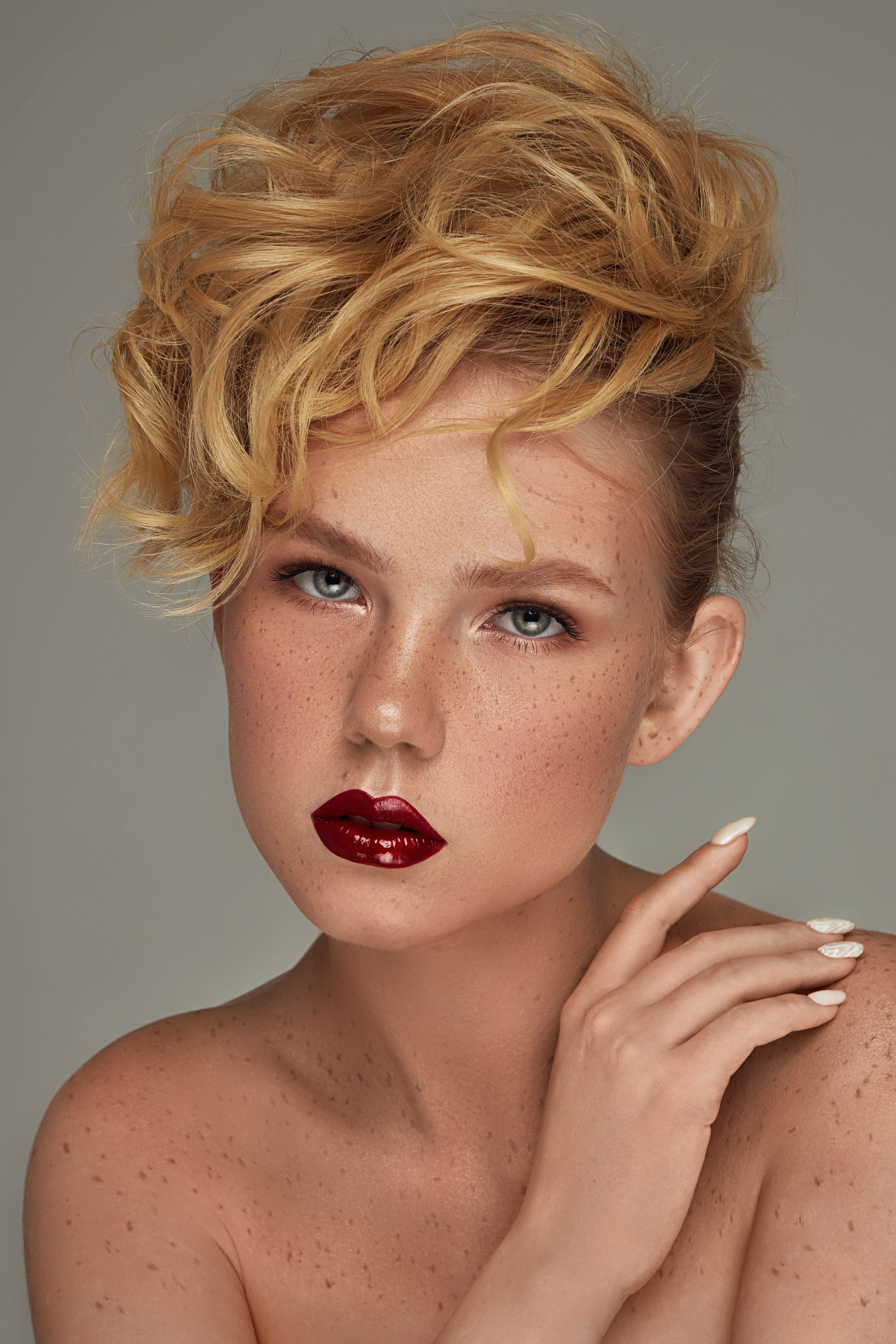 Портретная съемка. Ретушер и бьюти фотограф