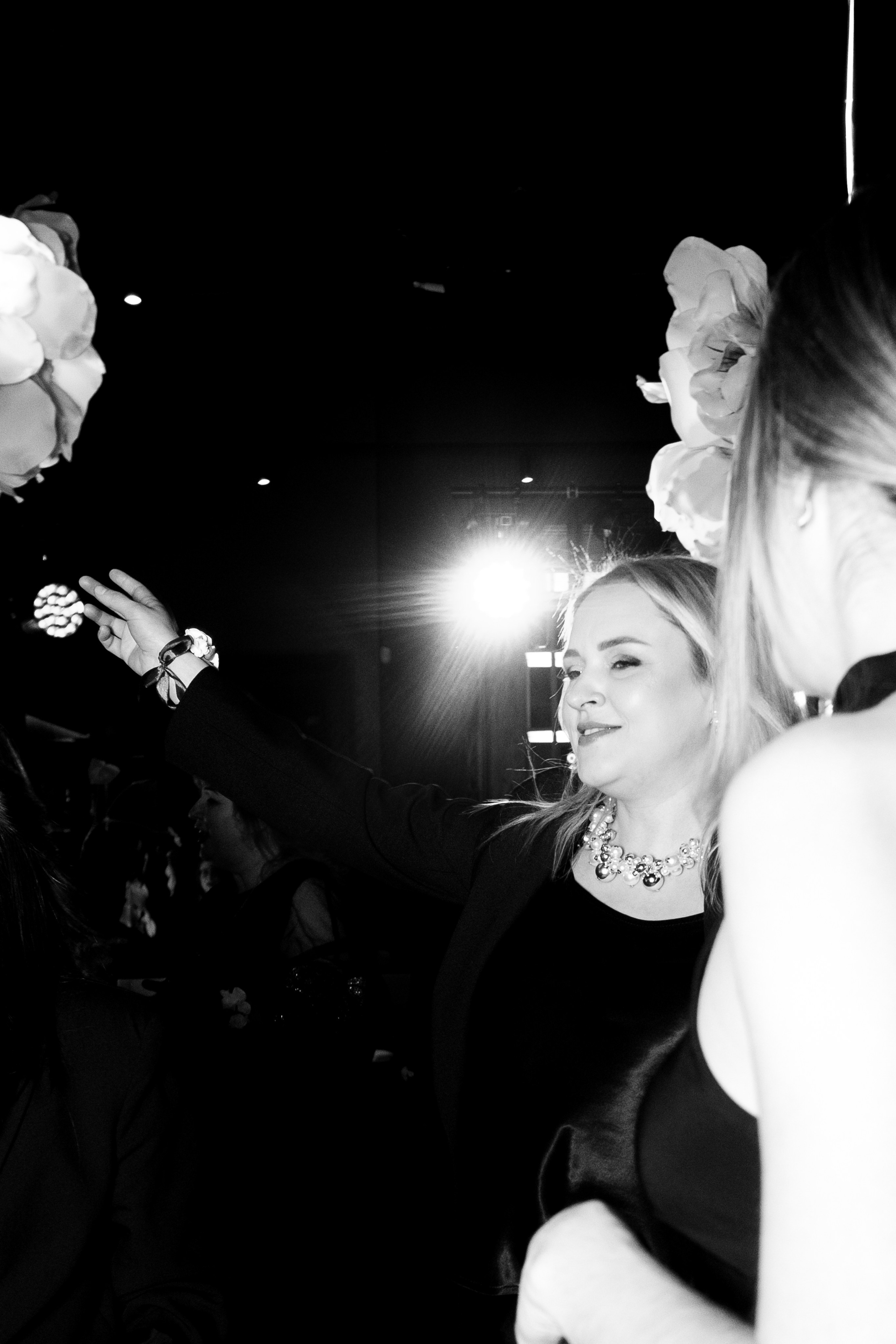 Корпоратив в Сириусу (Адлер) 10 лет компании. Свадебный фотограф Денис Ожигин в Краснодаре и крае. Эмоциональная и стильная съемка вашего дня