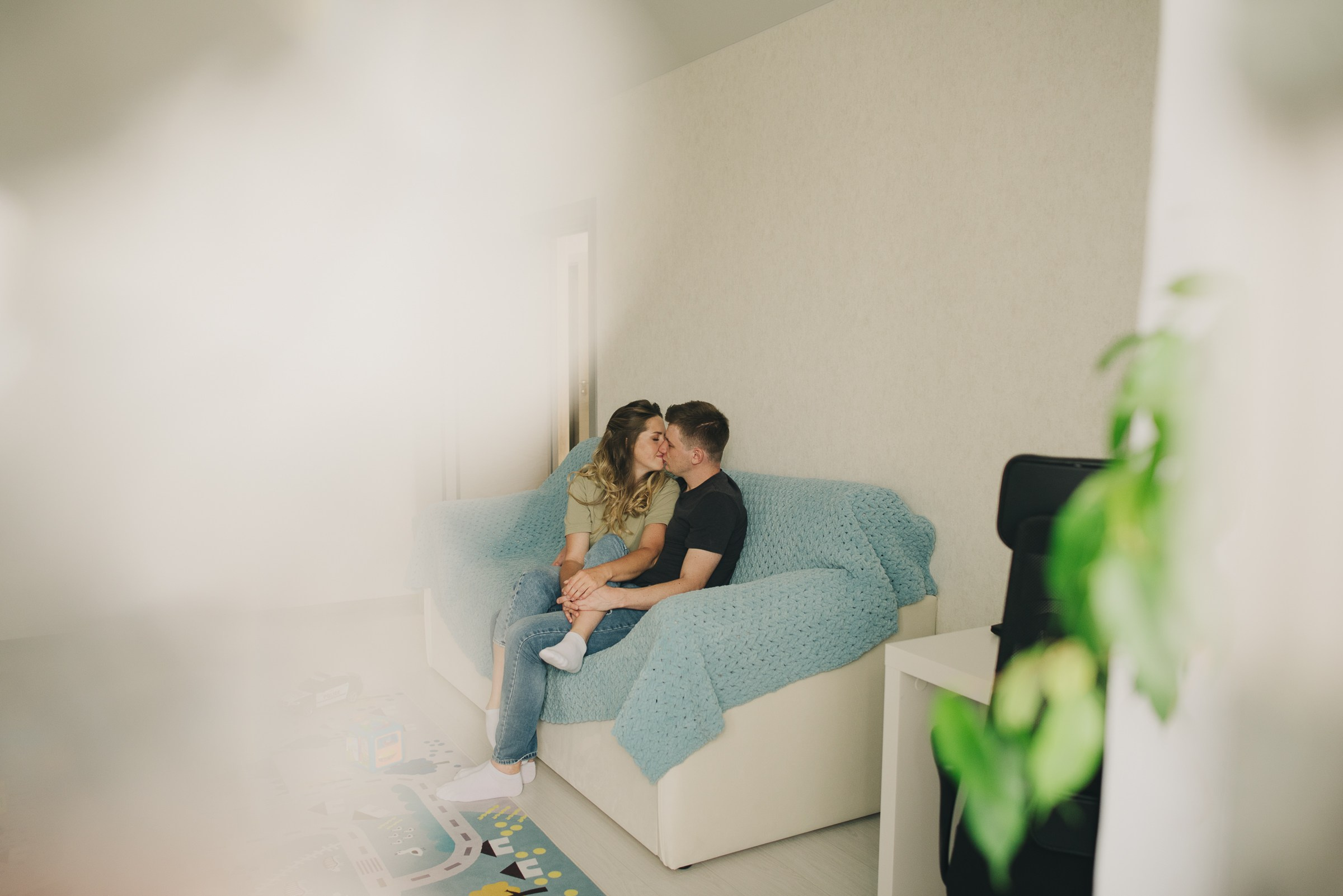 Наш мир — маленький ты!. Фотограф в Москве новорожденные свадьбы семьи Дарья Ларионова