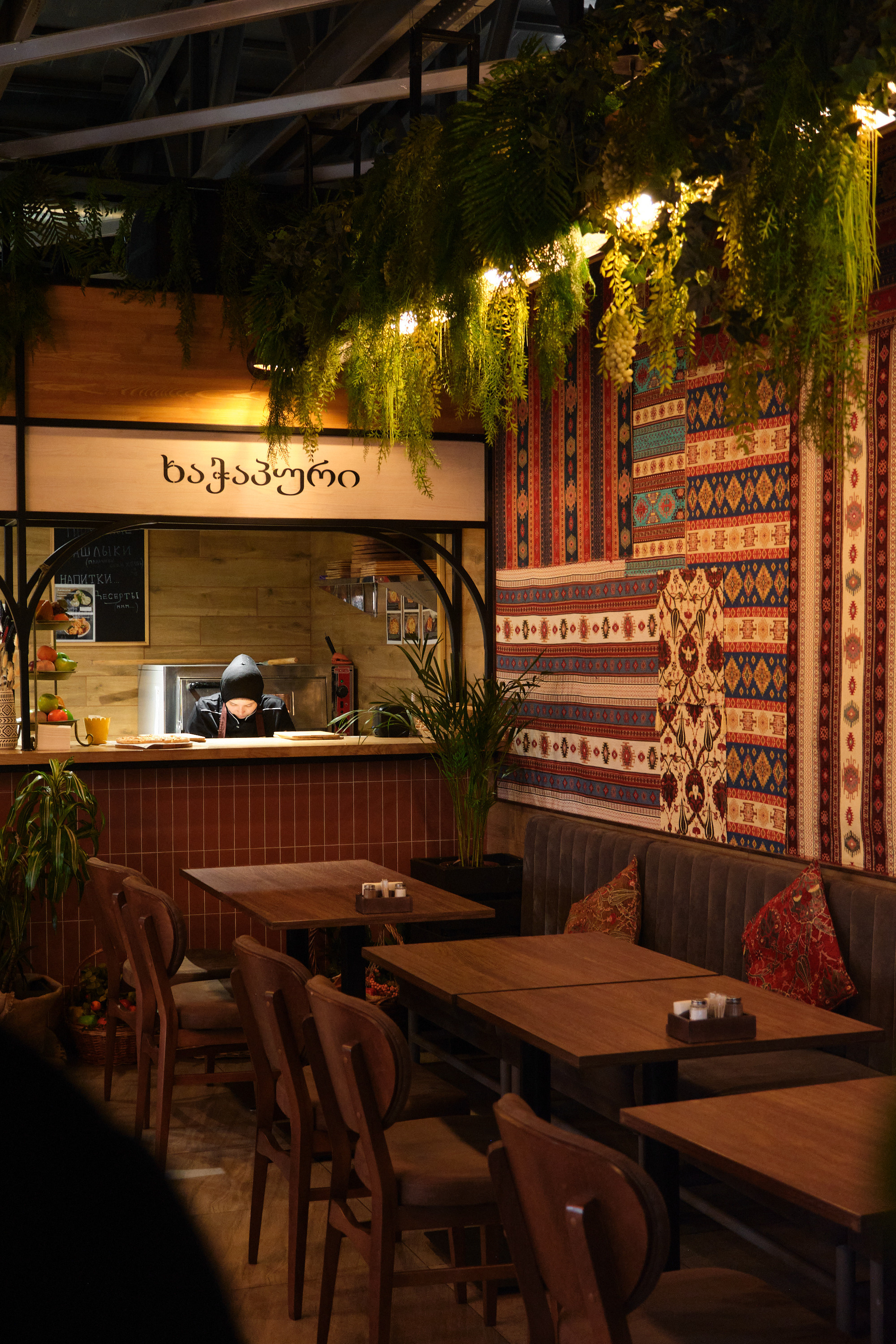 Ресторан грузинской кухни. Предметный и контент-фотограф в Москве Куликова Полина