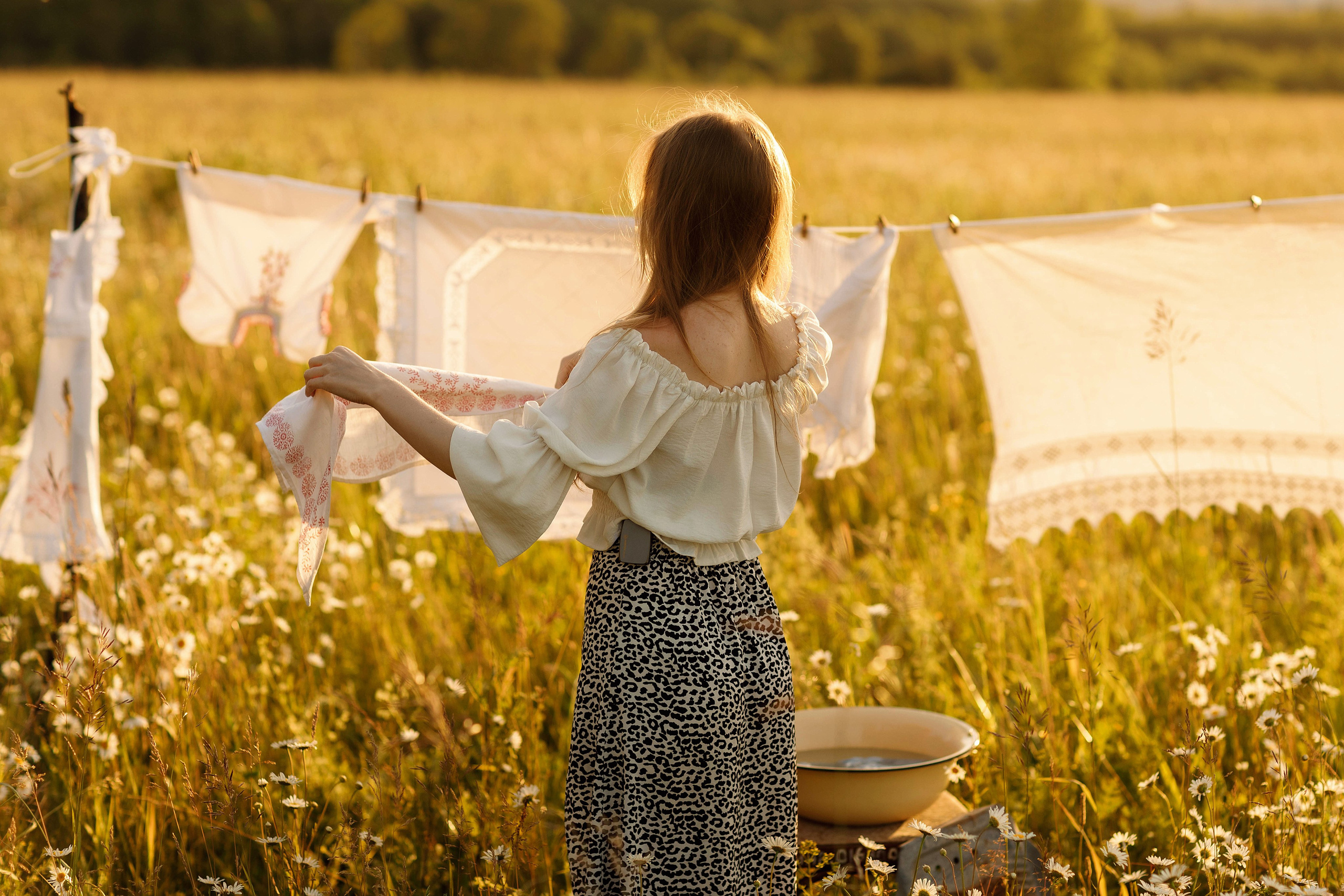 Тематическая фотосессия «Стирка» с Ларисой совместно с Ириной Павловой. Портретный и репортажный фотограф в Чебоксарах Андриян Чаркин