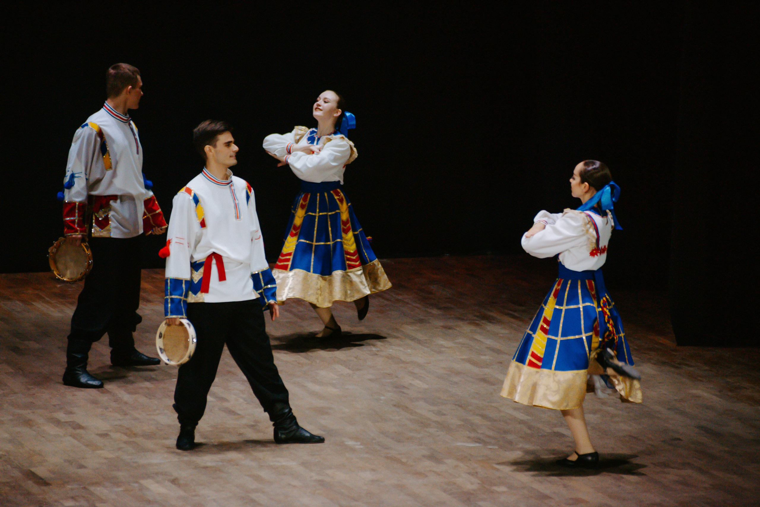 «Уральский сувенир». Концерт танцевальной студии. Фотограф в Челябинске Ополихина Анна