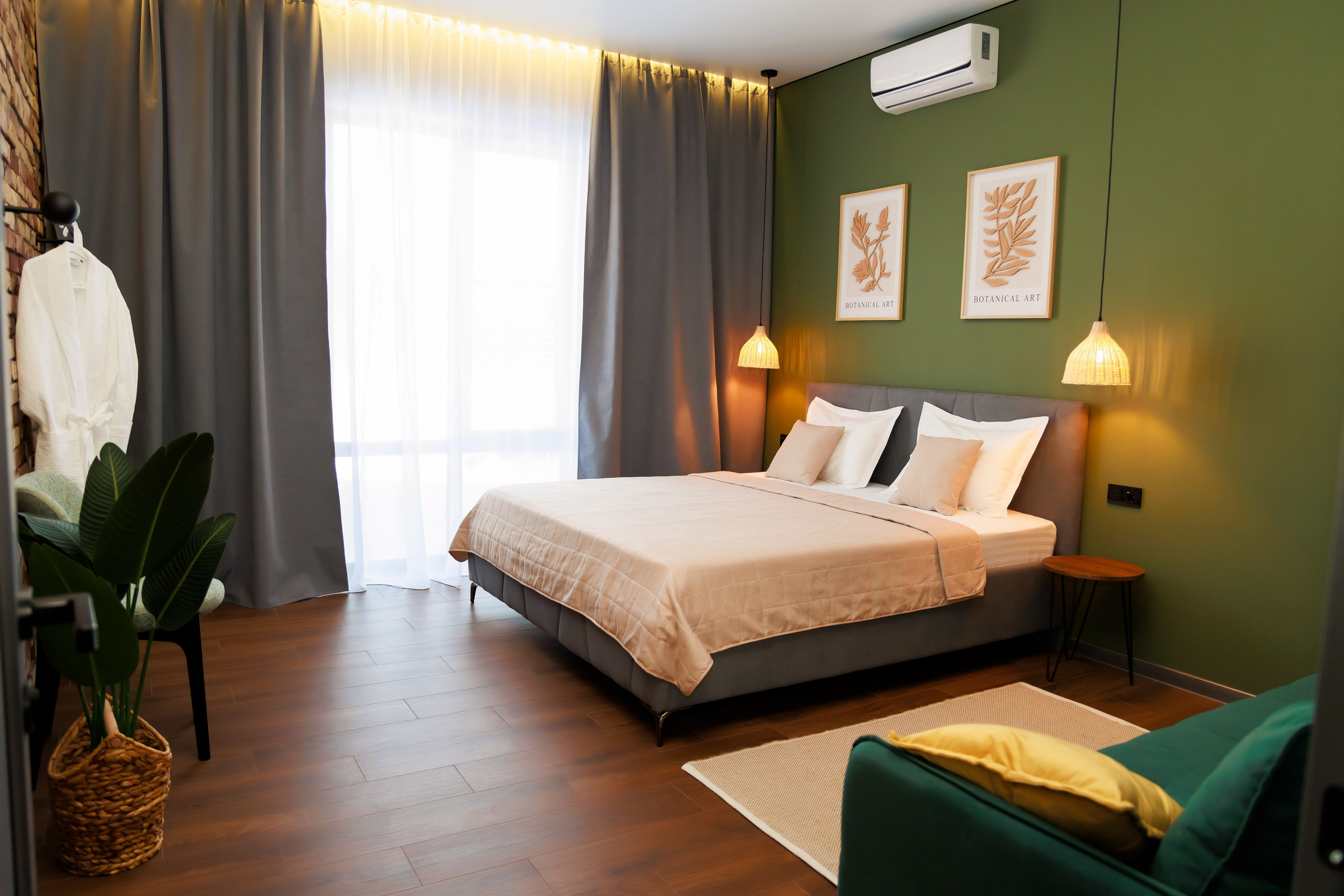 Интерьерная и рекламная съёмка. Свадебный и семейный фотограф в г. Майкопе (выезд по республике и краю)