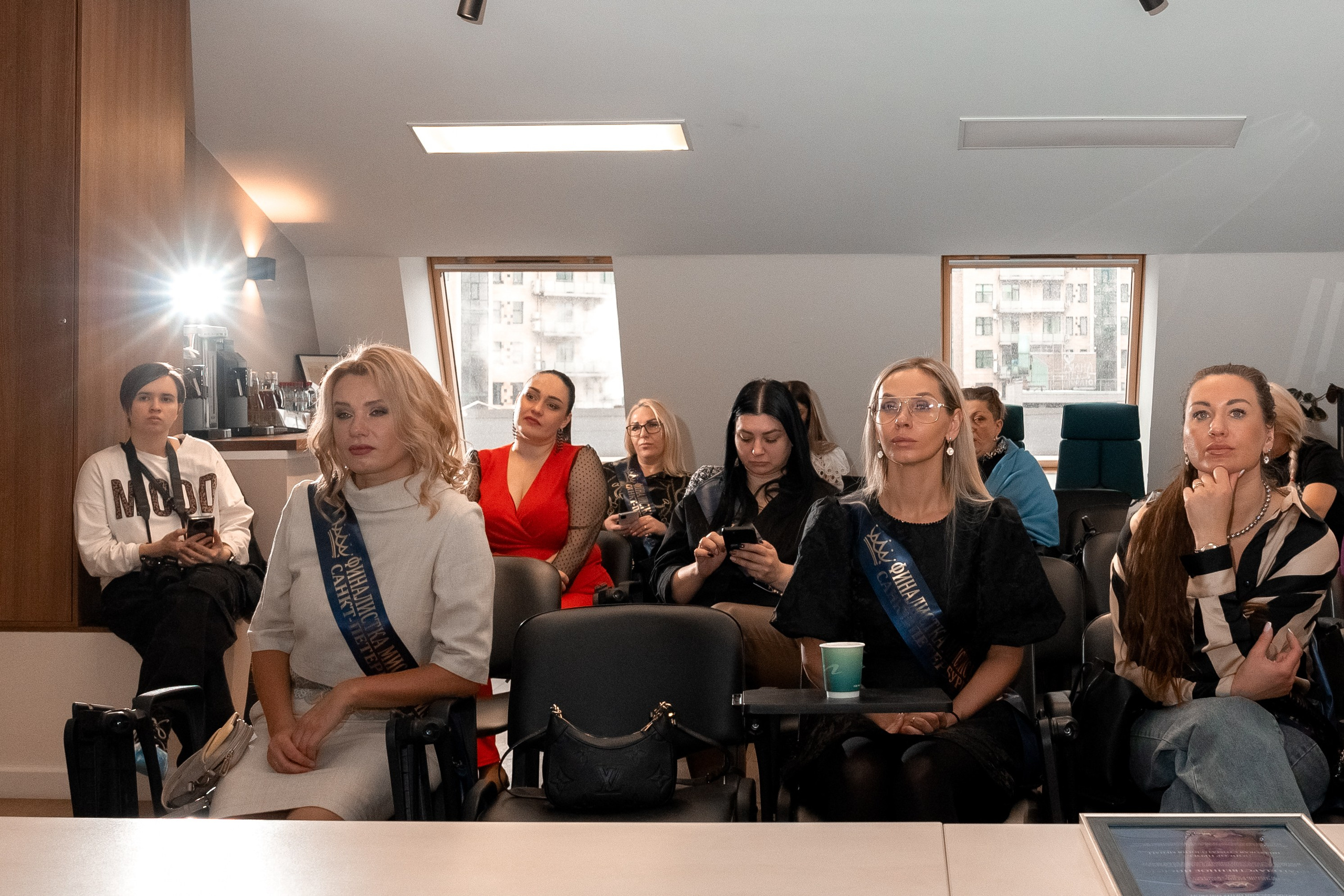 Встреча в стоматологии «Medall». Главная