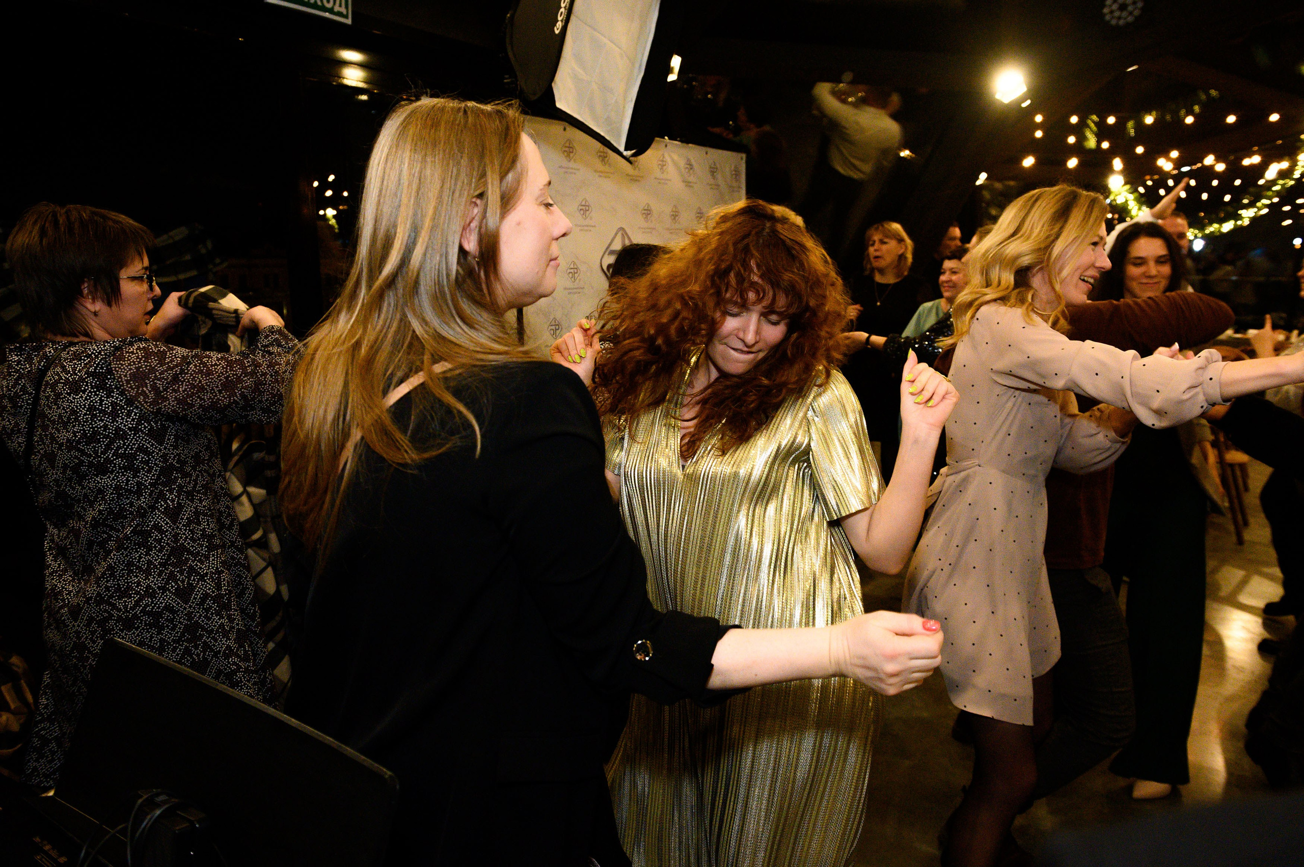 Фотосъемка новогоднего корпоратива. Семейный и свадебный фотограф в Санкт-Петербурге Гришин Юрий