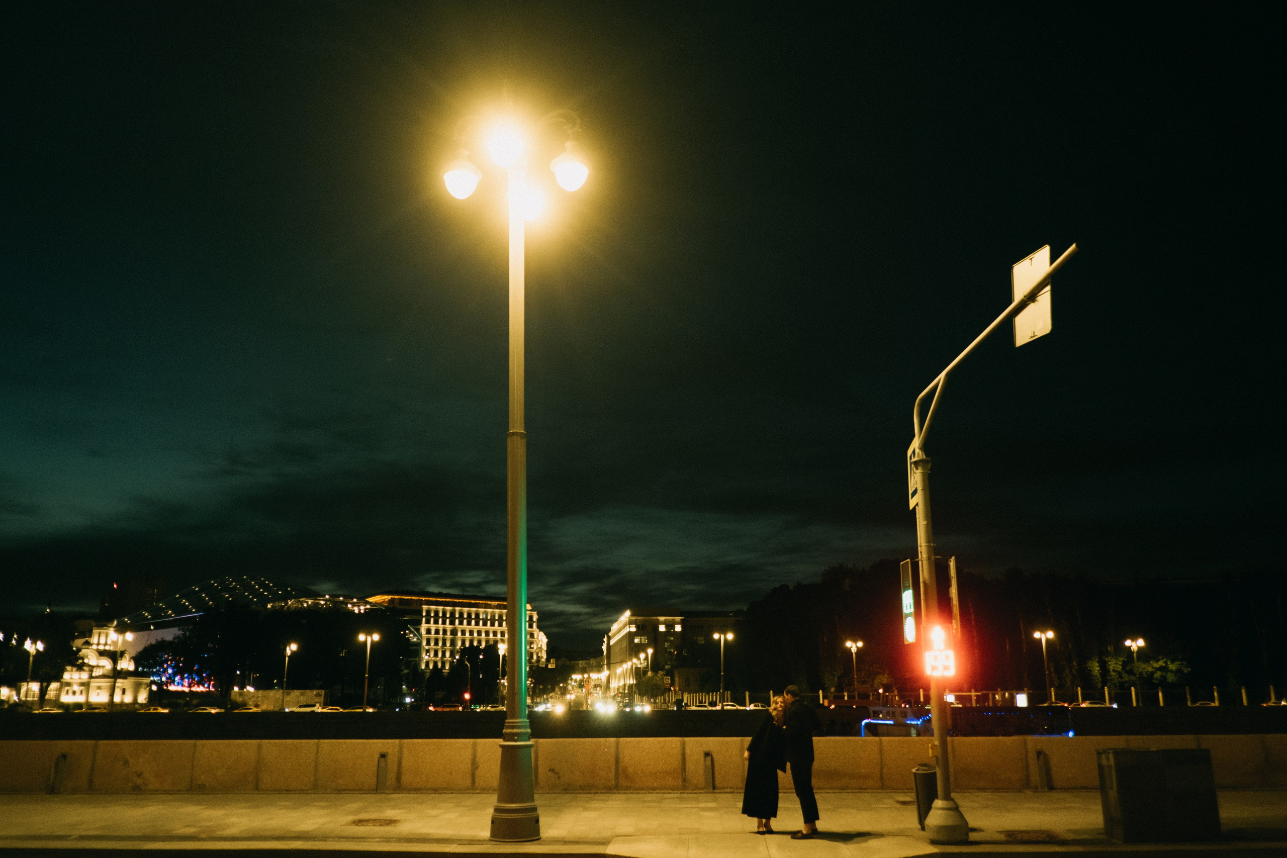 По ночному городу. Свадебный фотограф Александра Тюлякова